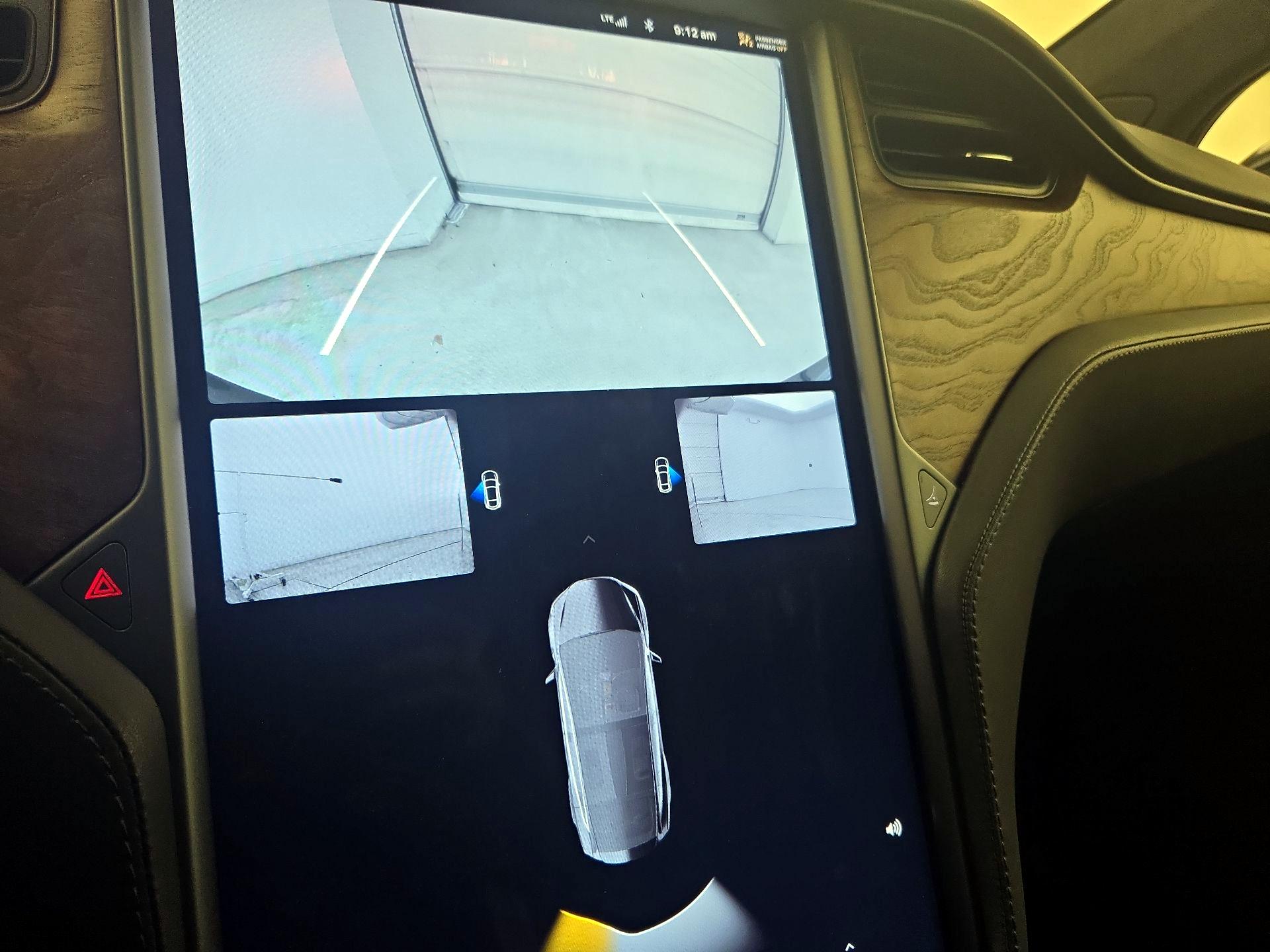 Thumbnail: 2020 Tesla Model X - 14