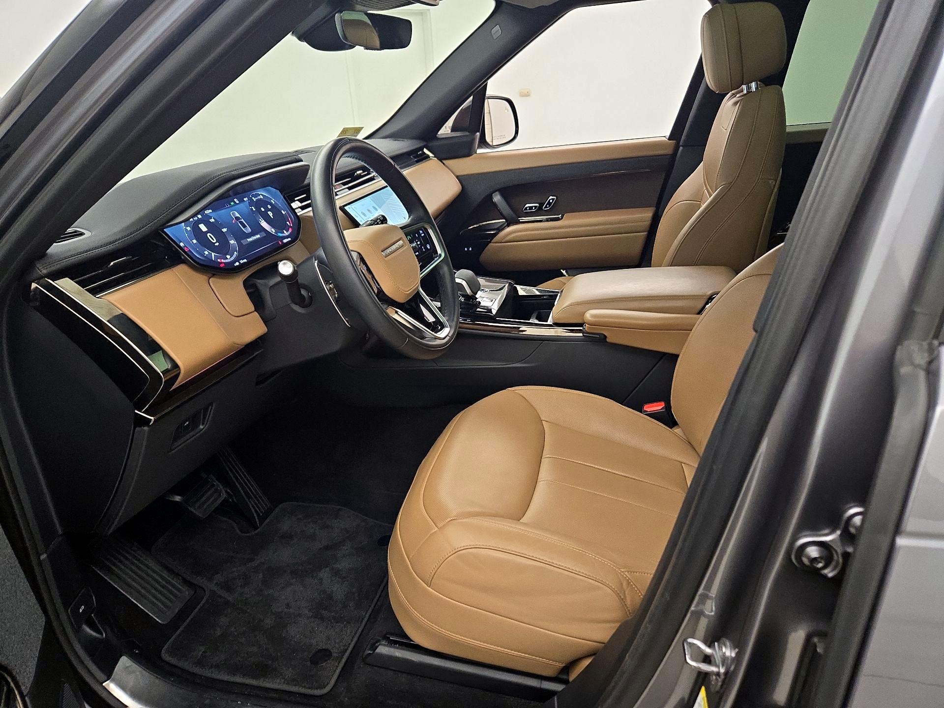 Thumbnail: 2024 Land Rover Range Rover Sport - 11