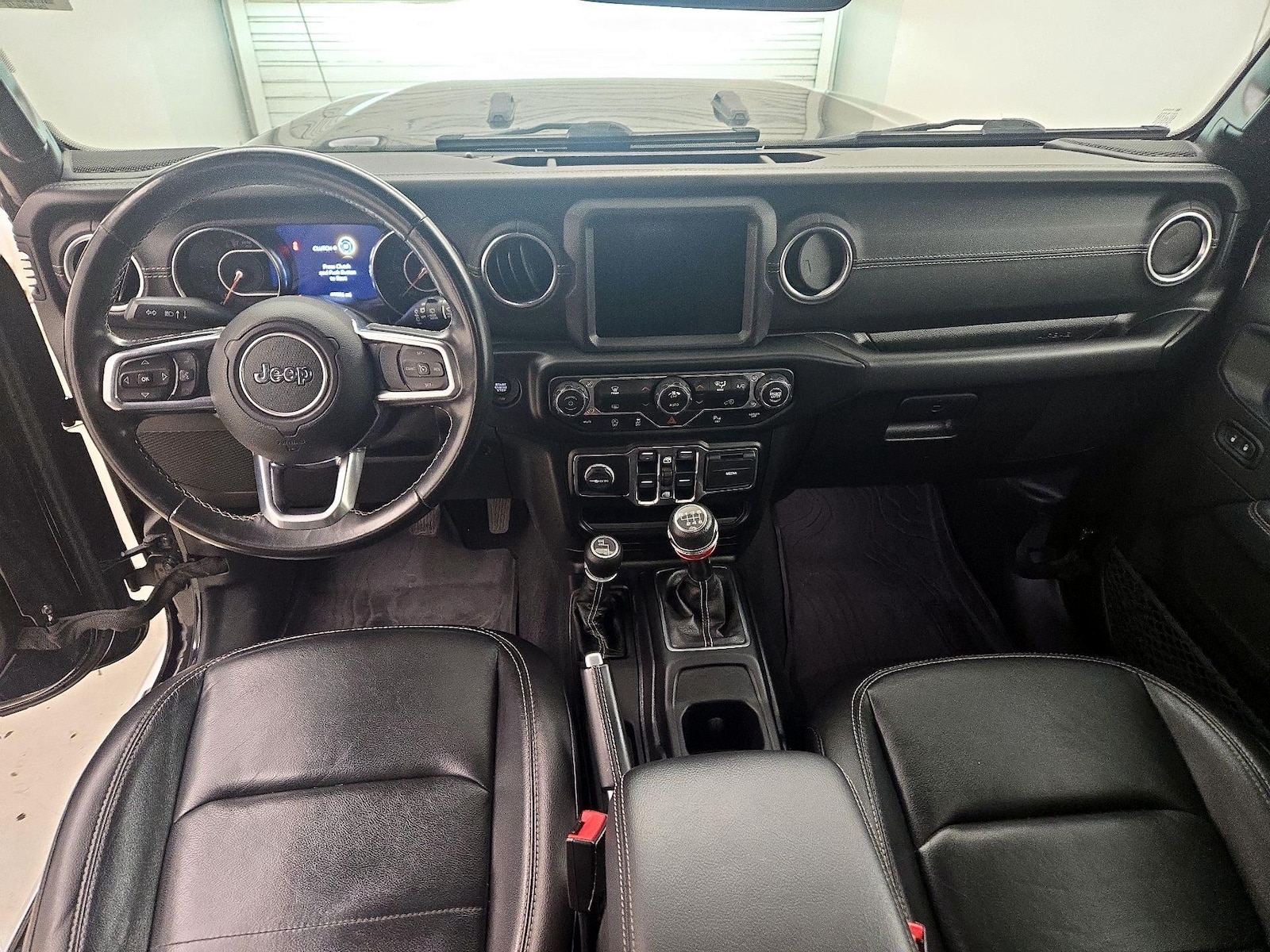2020 Jeep Wrangler Unlimited Sahara - Photo 10
