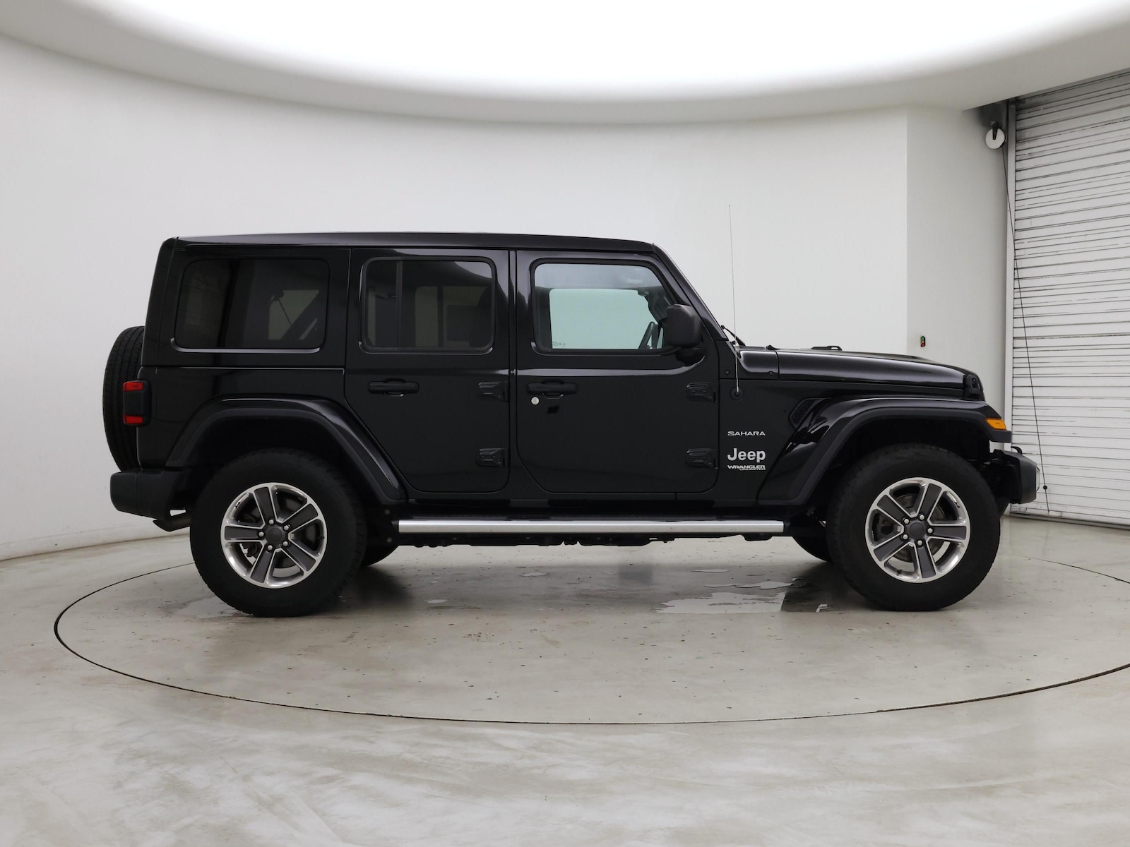 2020 Jeep Wrangler Unlimited Sahara - Photo 8