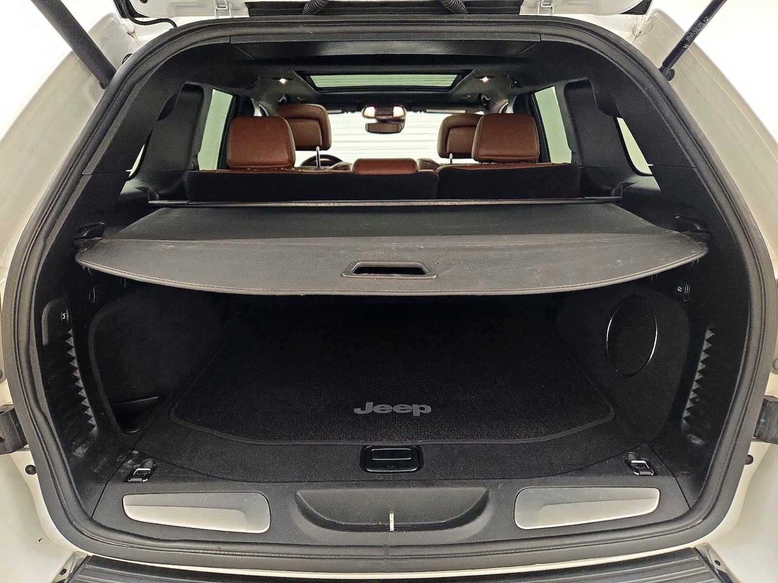 2020 Jeep Grand Cherokee Summit - Photo 23
