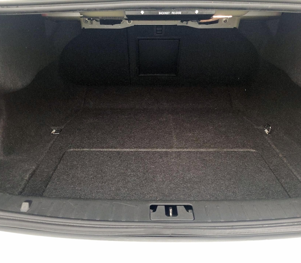 Trunk/Cargo (Seats Up)