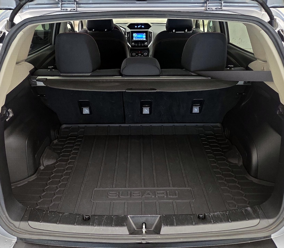Trunk/Cargo (Seats Up)
