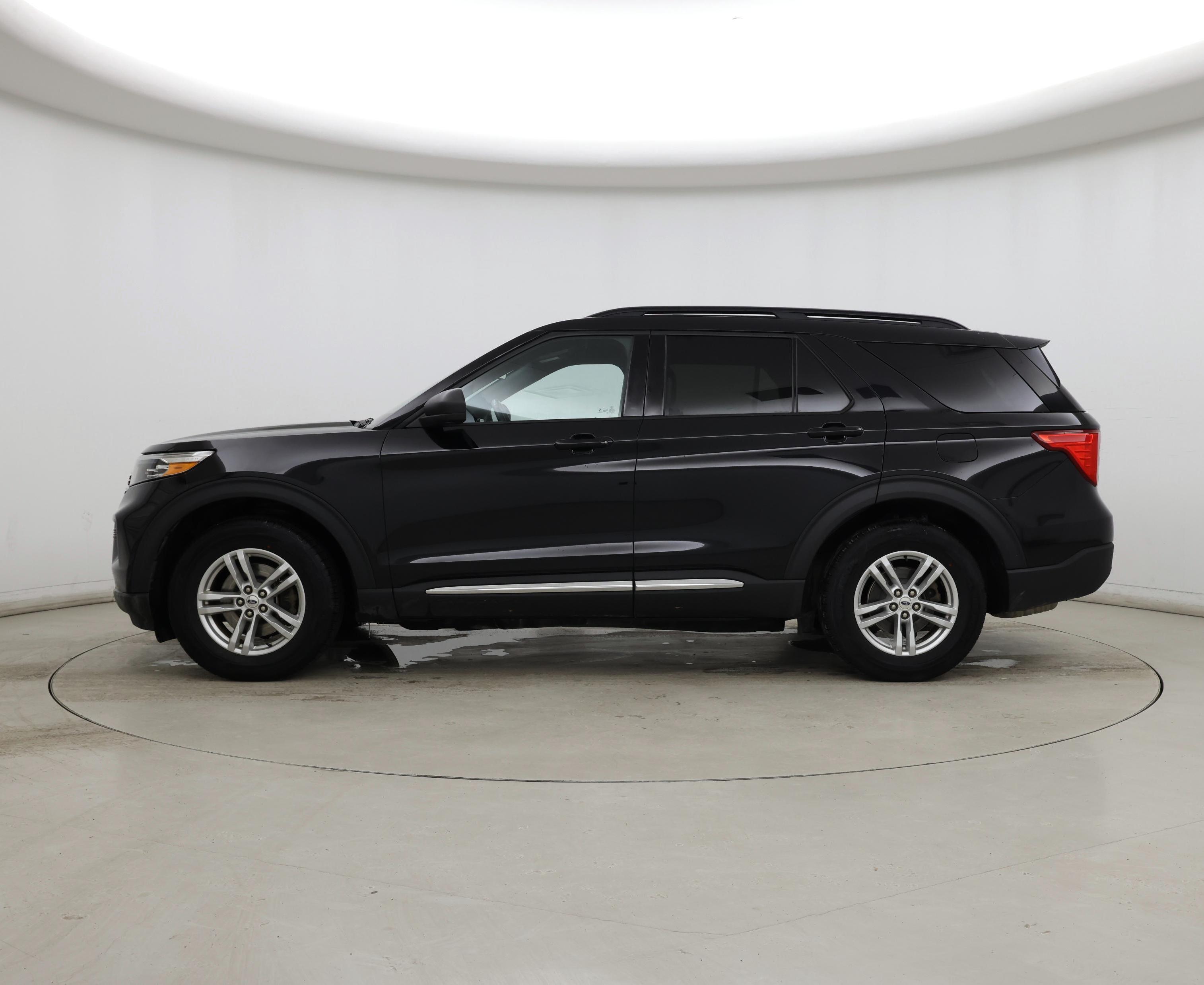 Thumbnail: 2020 Ford Explorer - 3