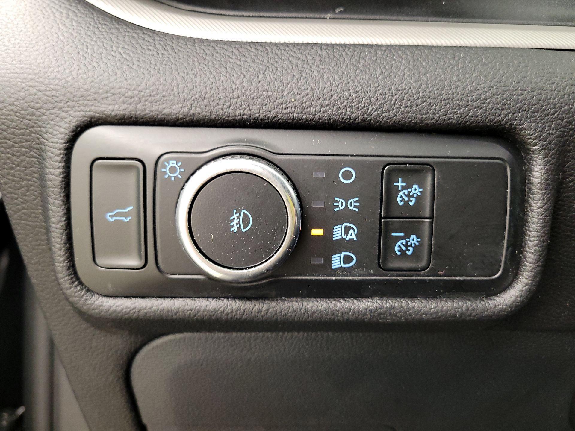 Thumbnail: 2023 Ford Explorer - 13