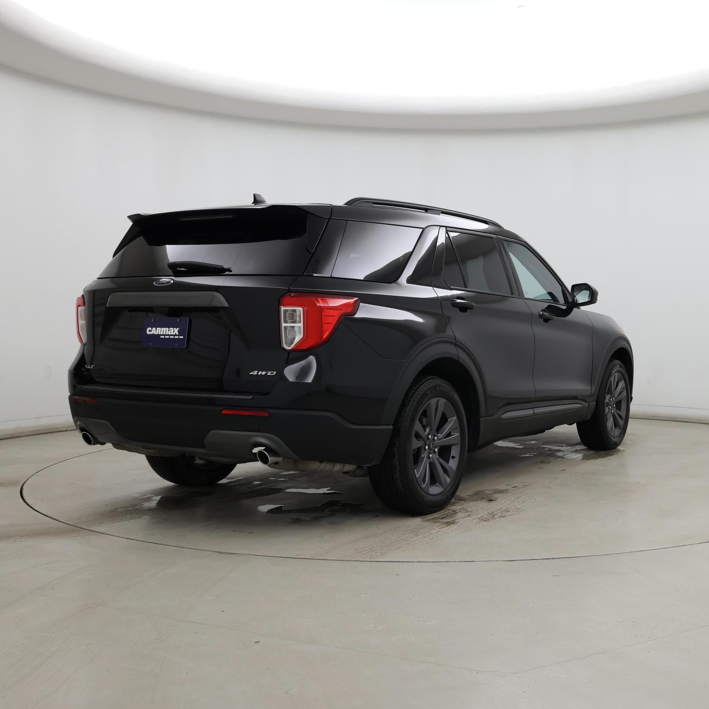 Thumbnail: 2023 Ford Explorer - 8