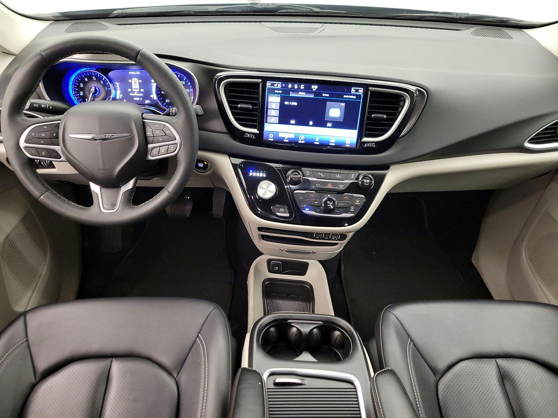 Thumbnail: 2024 Chrysler Pacifica - 9