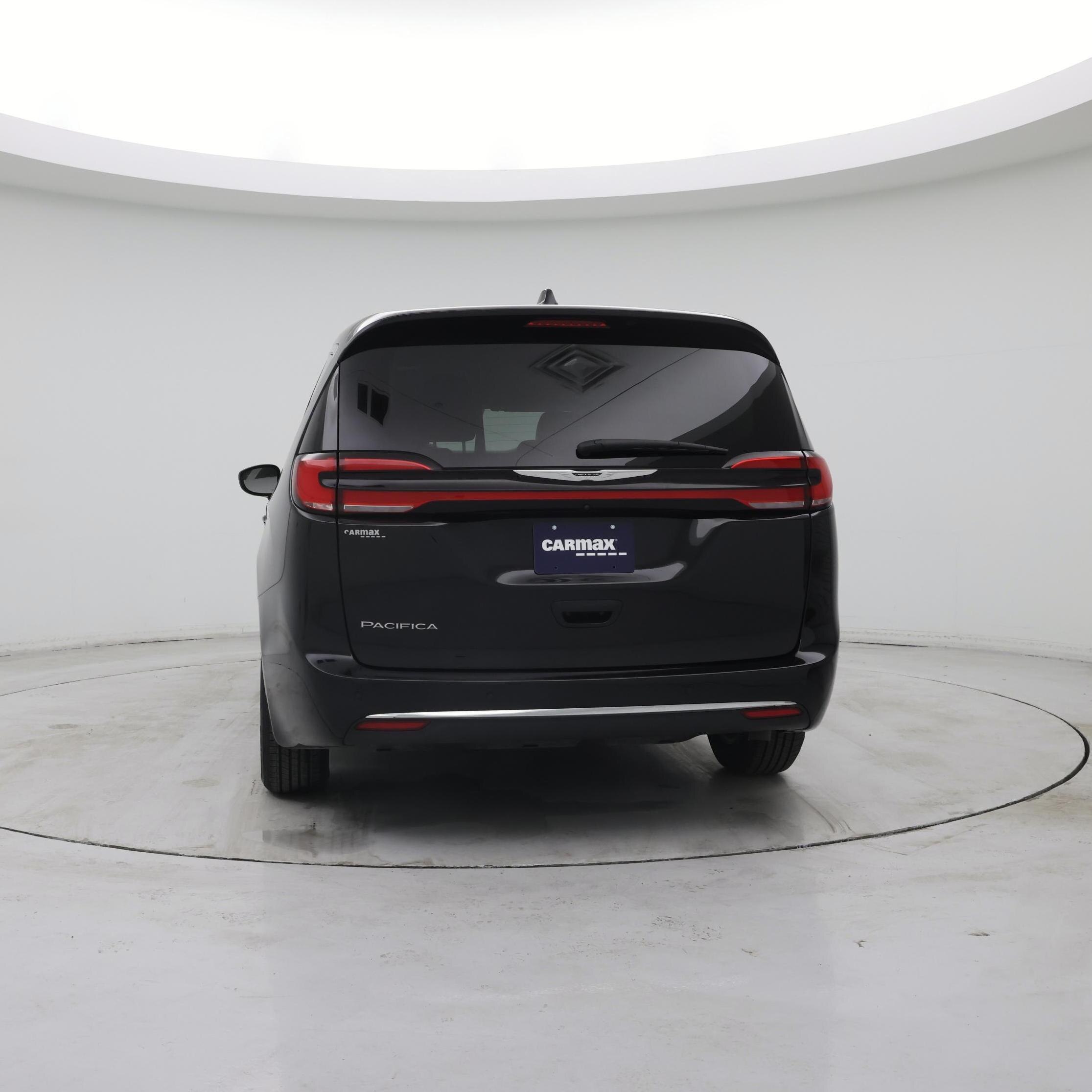 Thumbnail: 2024 Chrysler Pacifica - 6