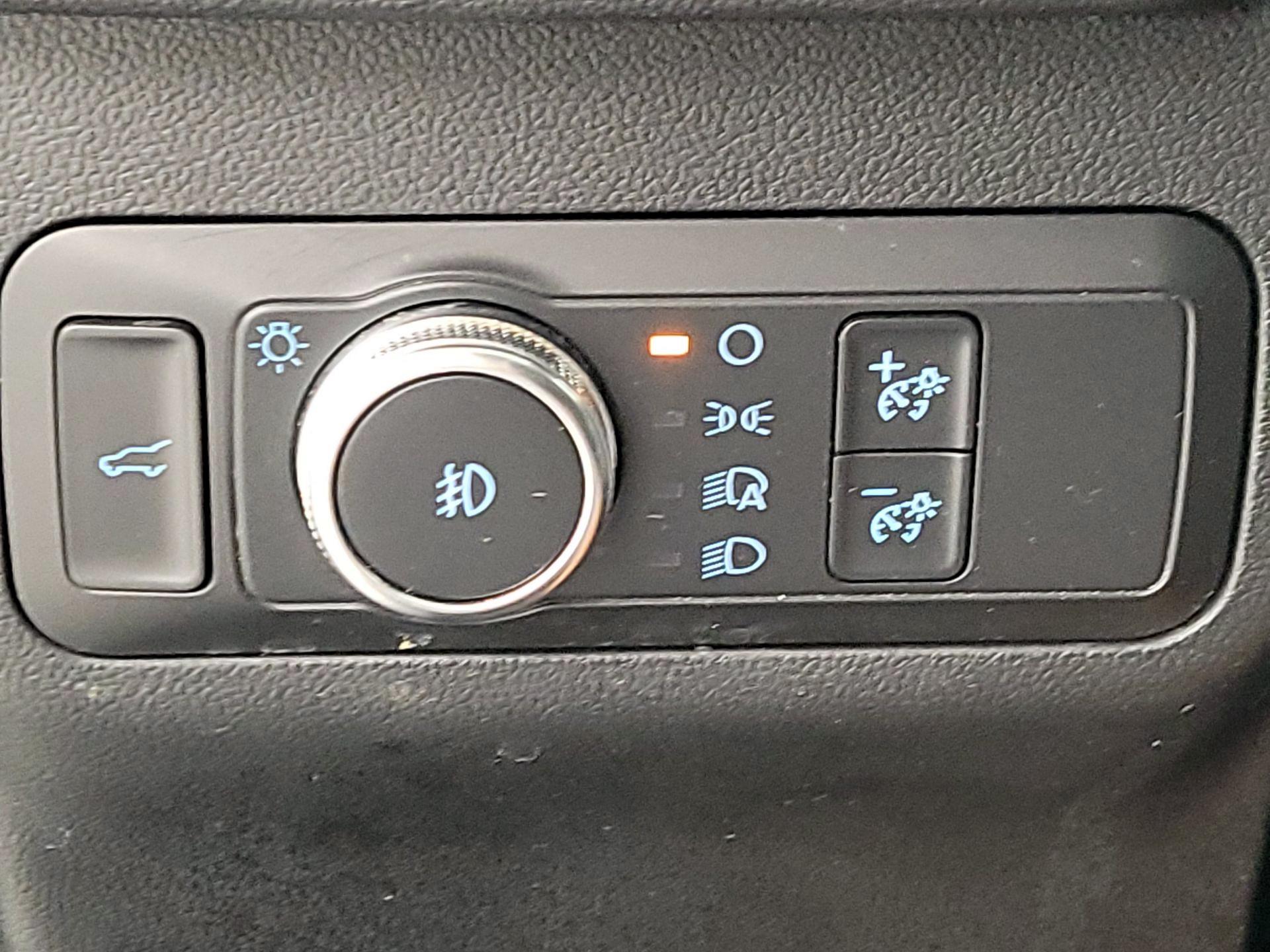 Thumbnail: 2020 Ford Escape - 13