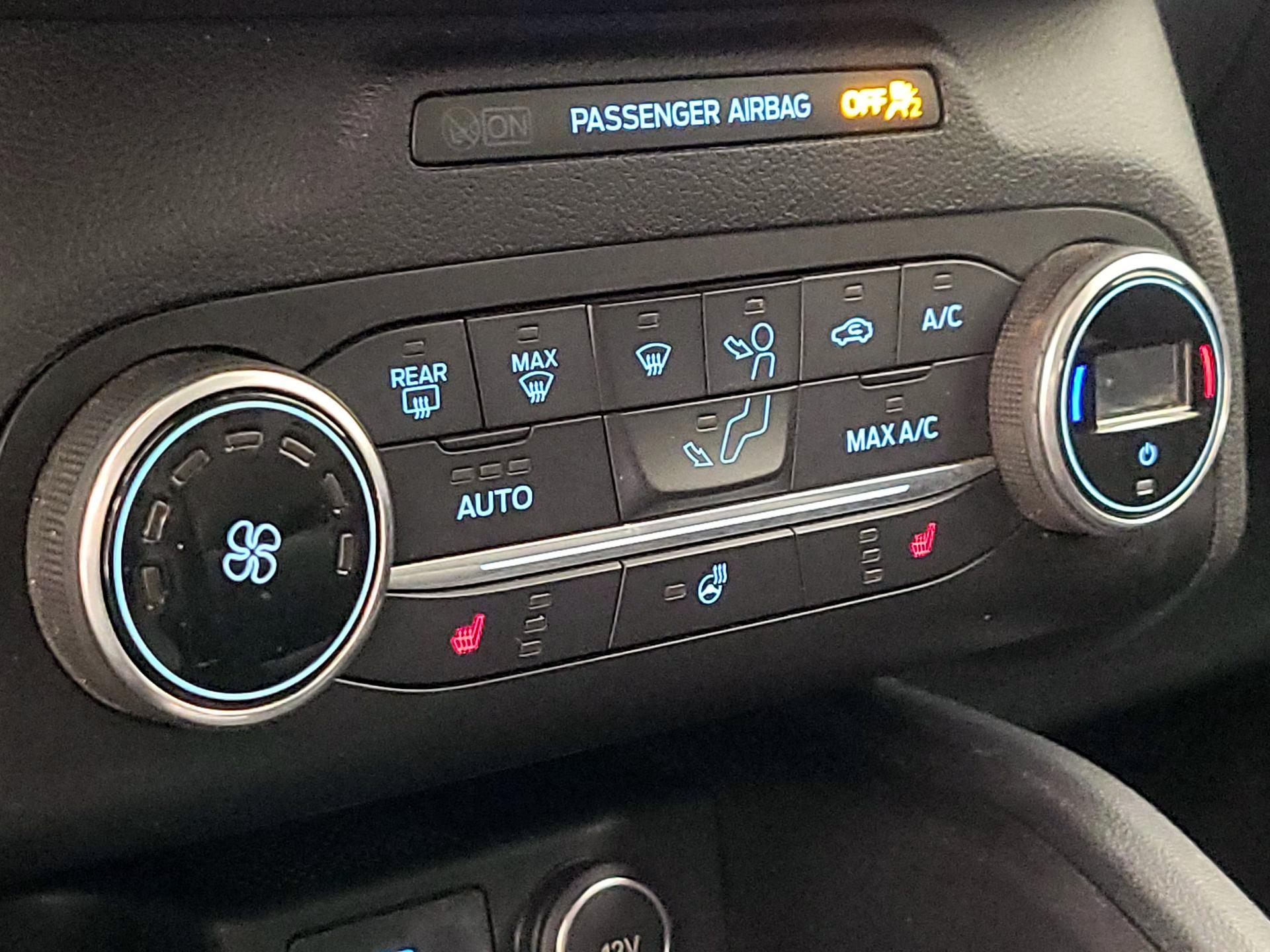 Thumbnail: 2020 Ford Escape - 16