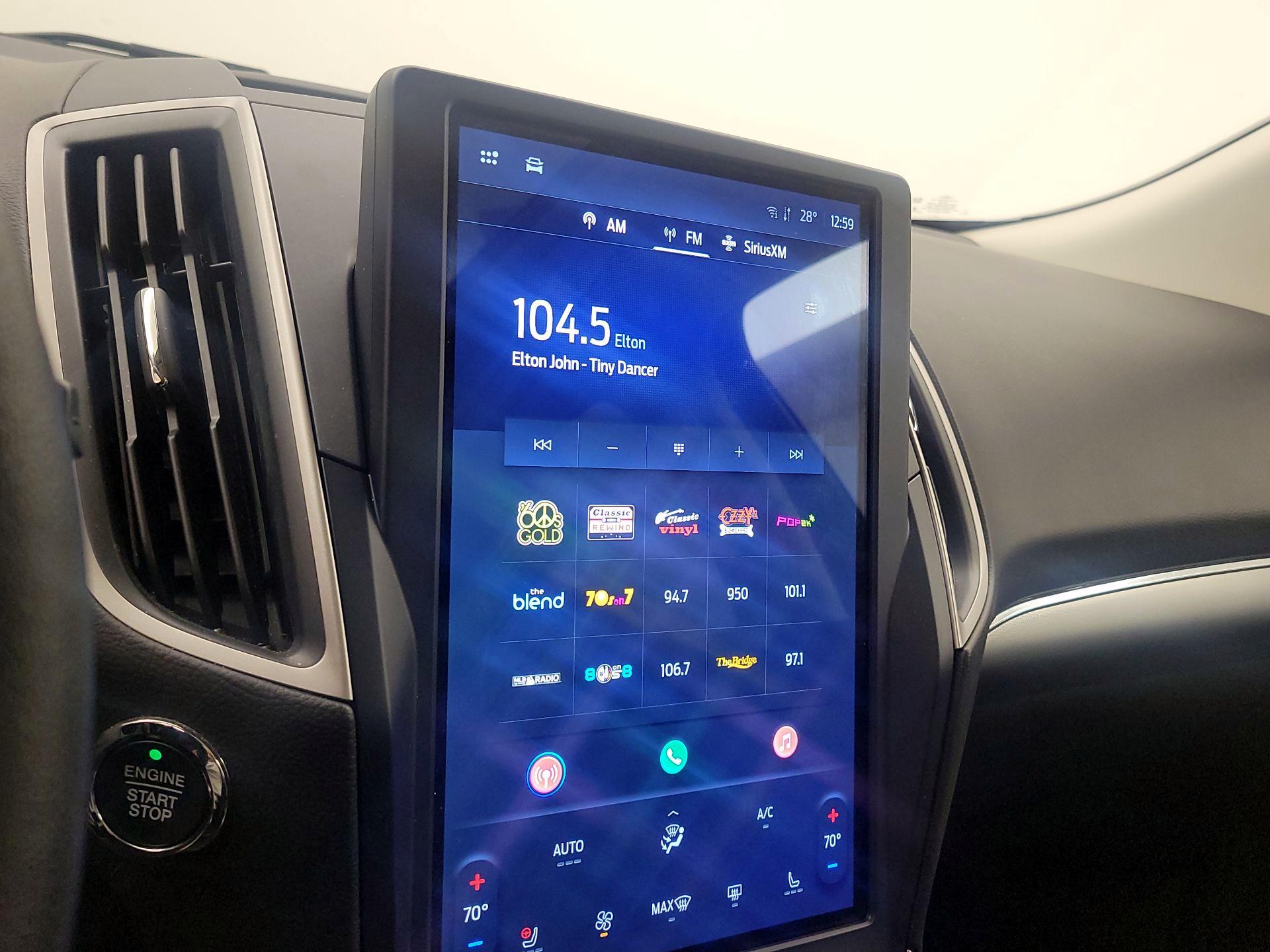 Thumbnail: 2022 Ford Edge - 15