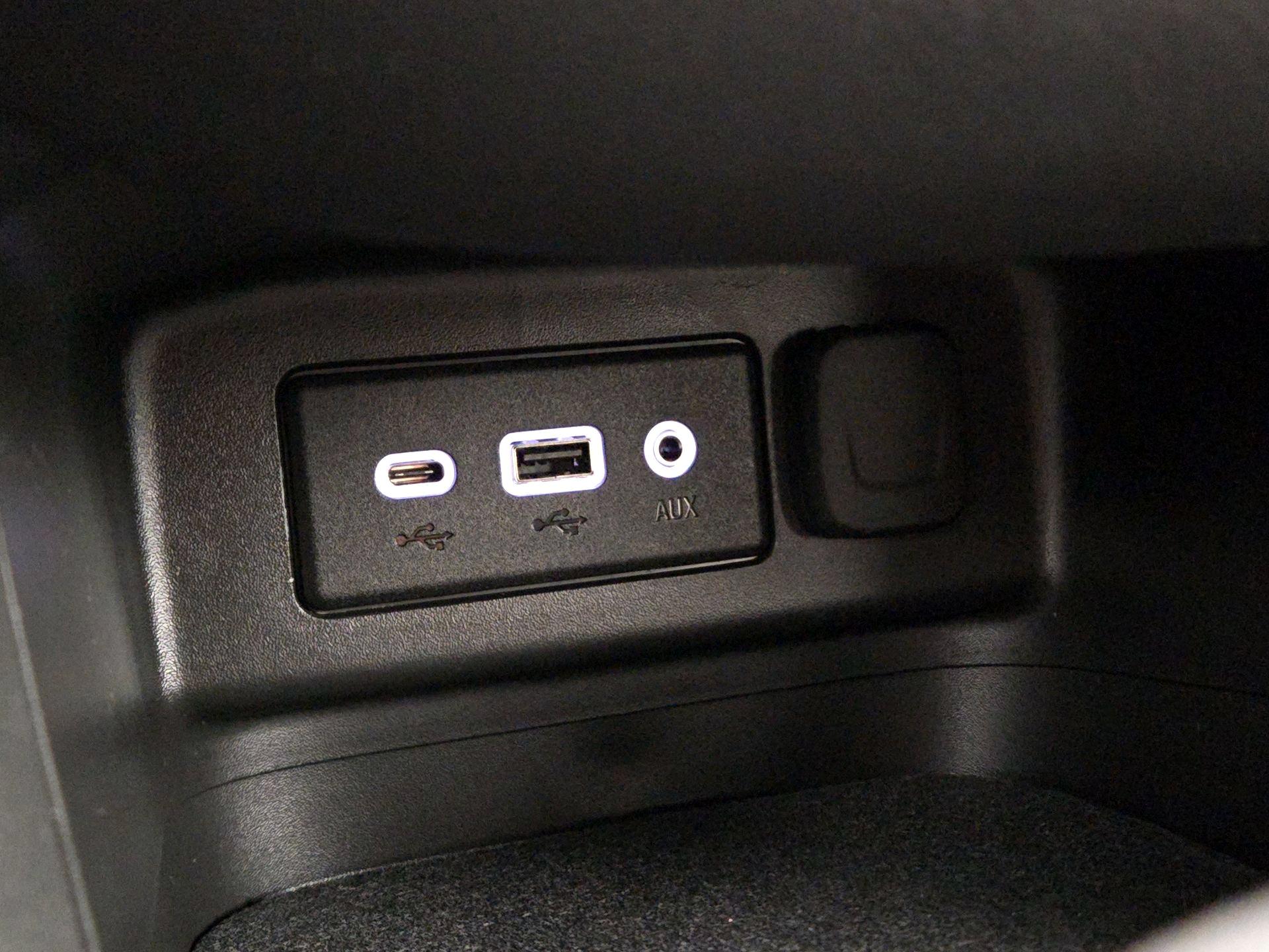 Thumbnail: 2024 Chevrolet Equinox - 18