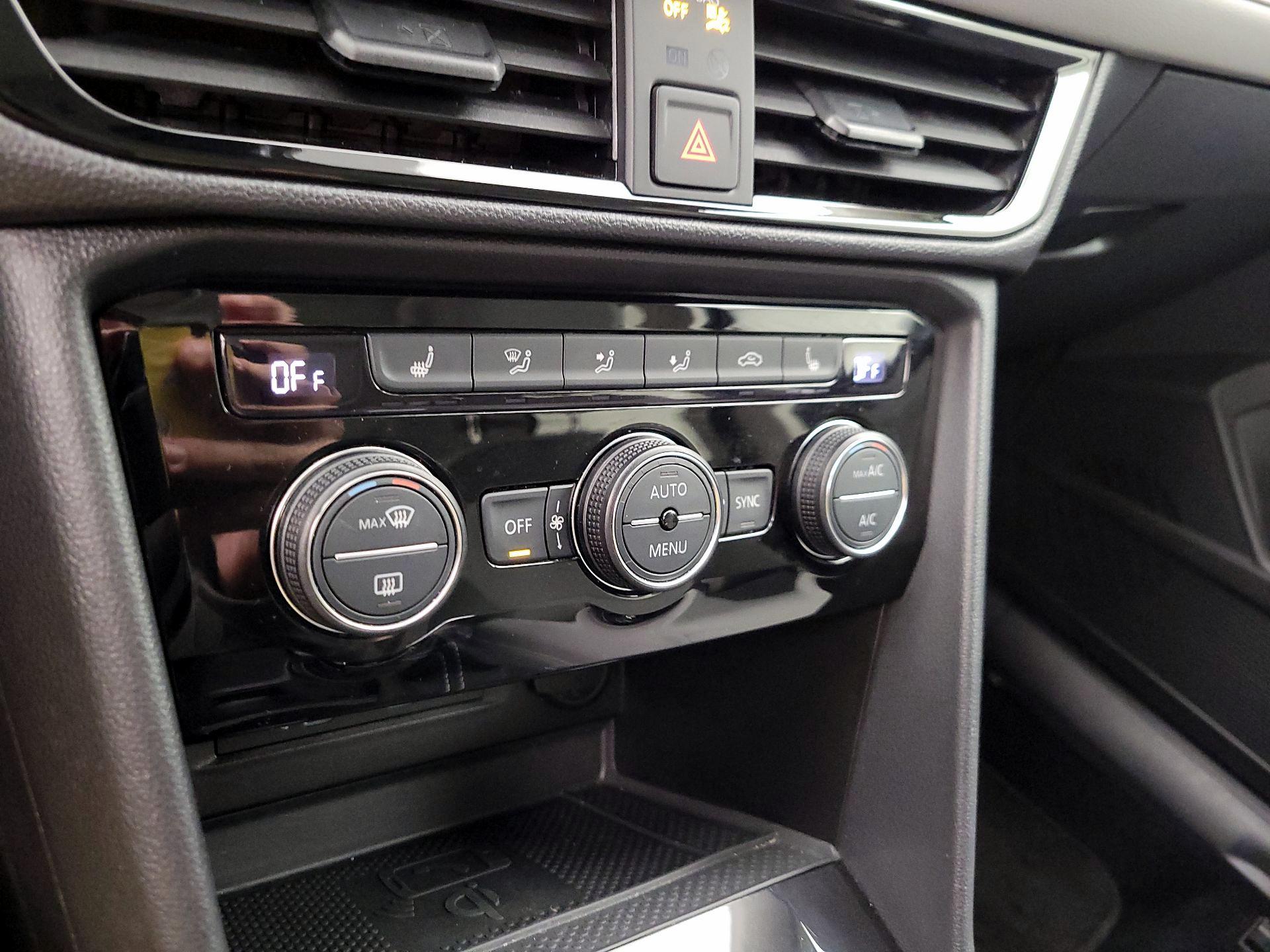 Thumbnail: 2024 Volkswagen Taos - 16