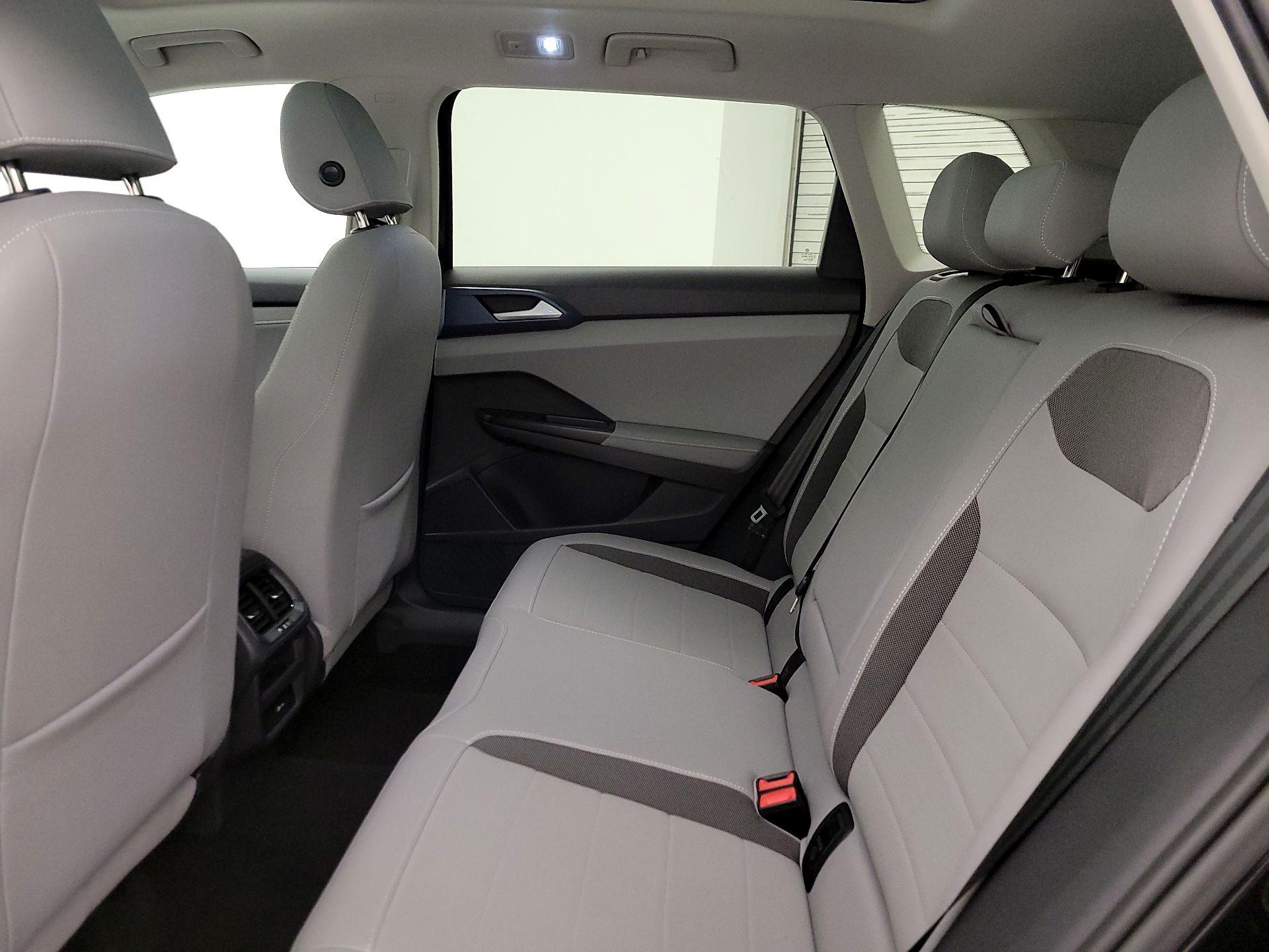 Thumbnail: 2024 Volkswagen Taos - 20