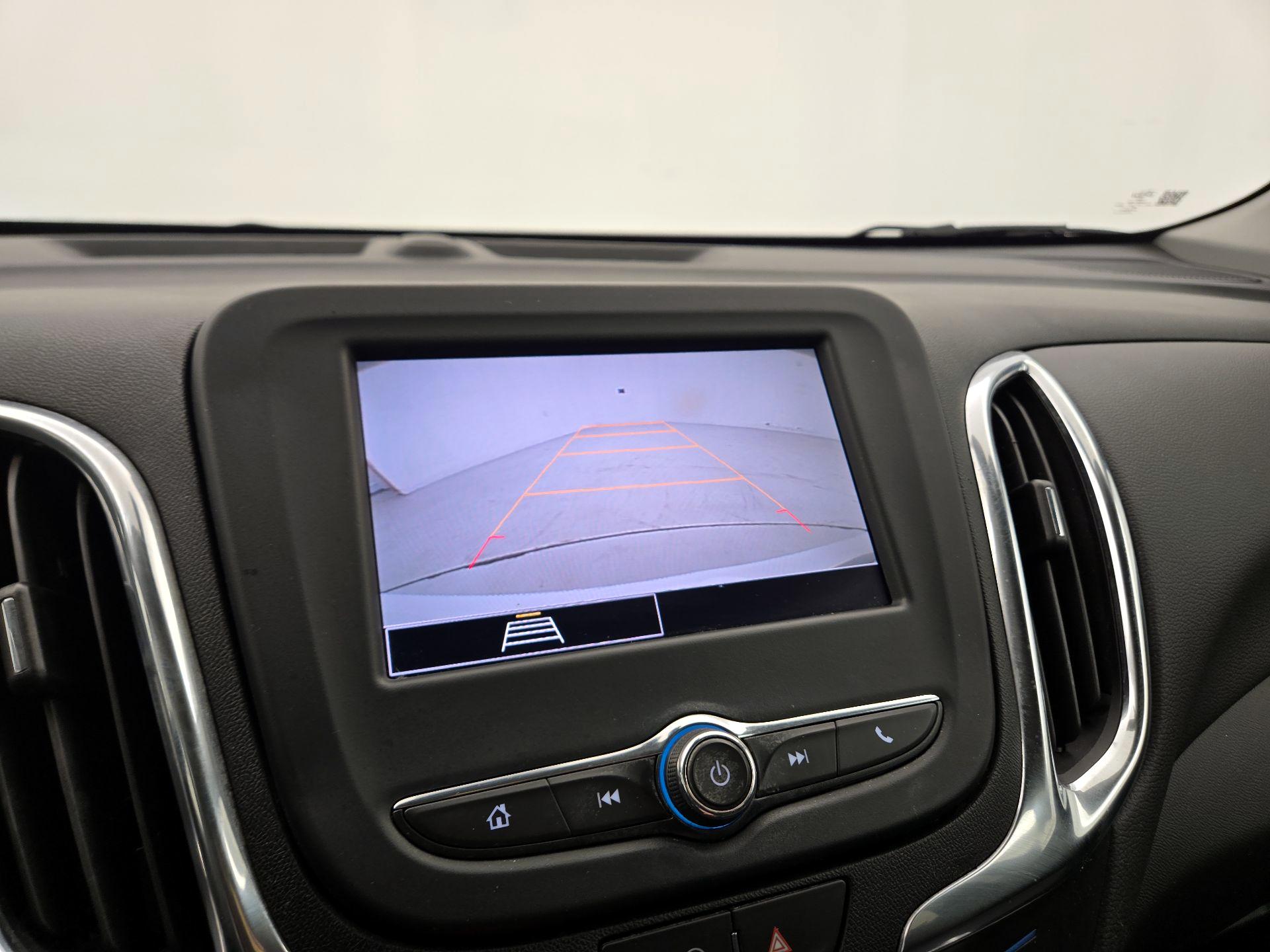 Thumbnail: 2022 Chevrolet Equinox - 14