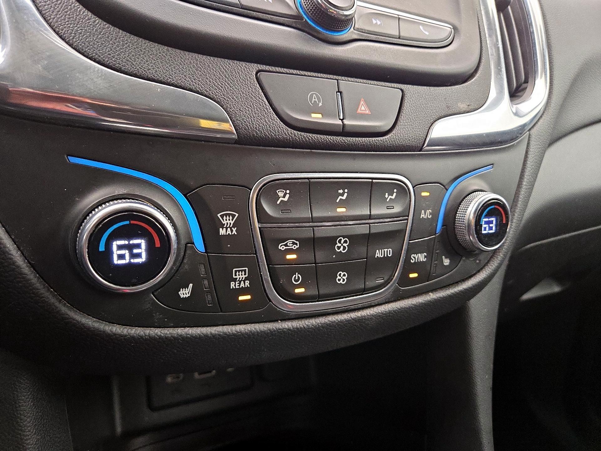 Thumbnail: 2022 Chevrolet Equinox - 16