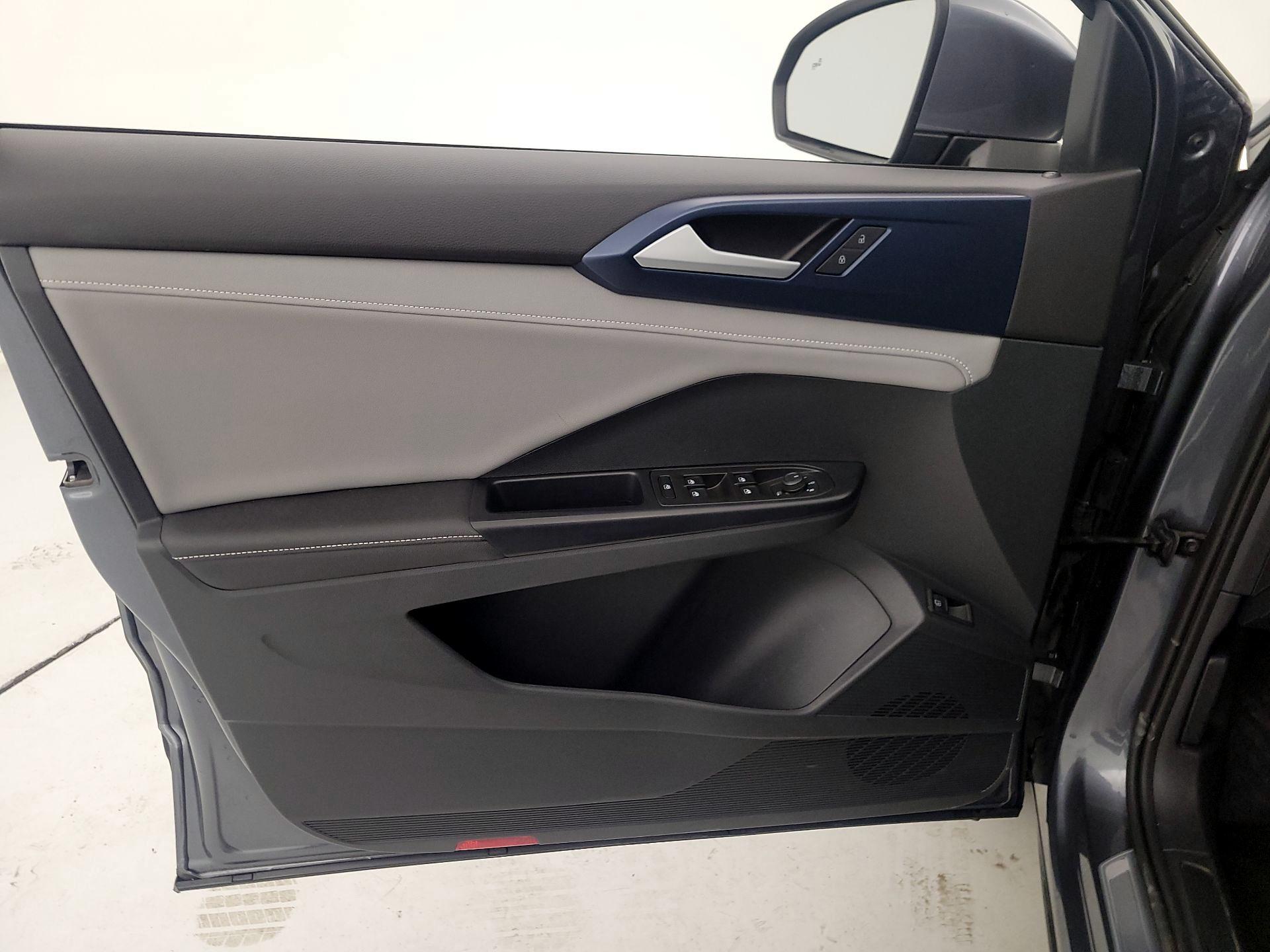 Thumbnail: 2024 Volkswagen Taos - 12