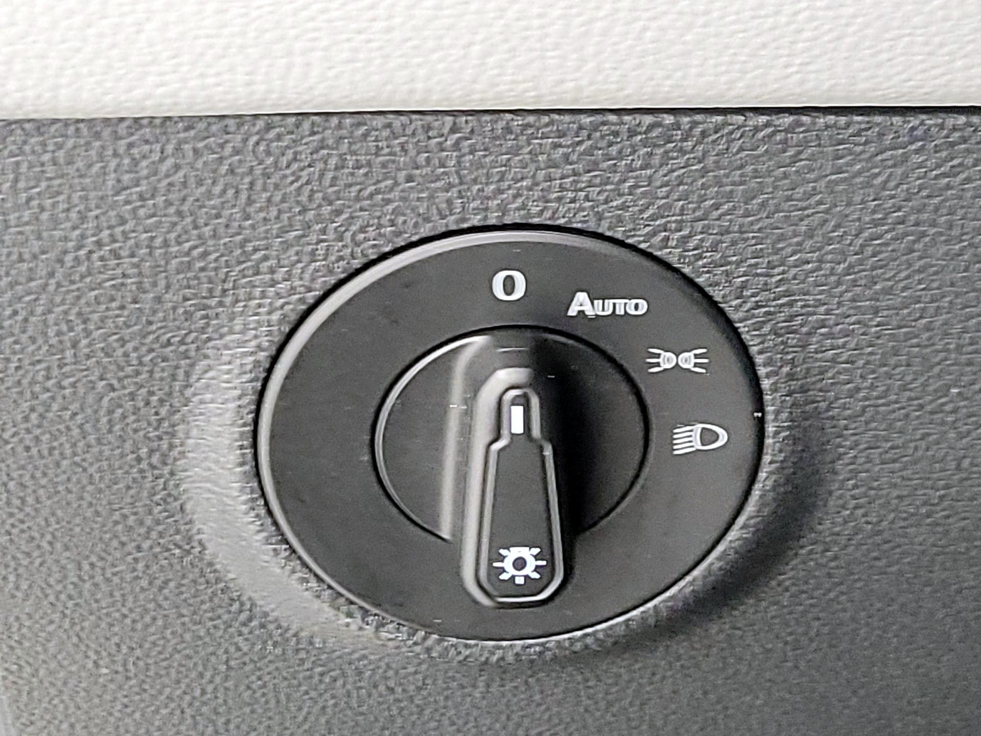 Thumbnail: 2024 Volkswagen Taos - 13