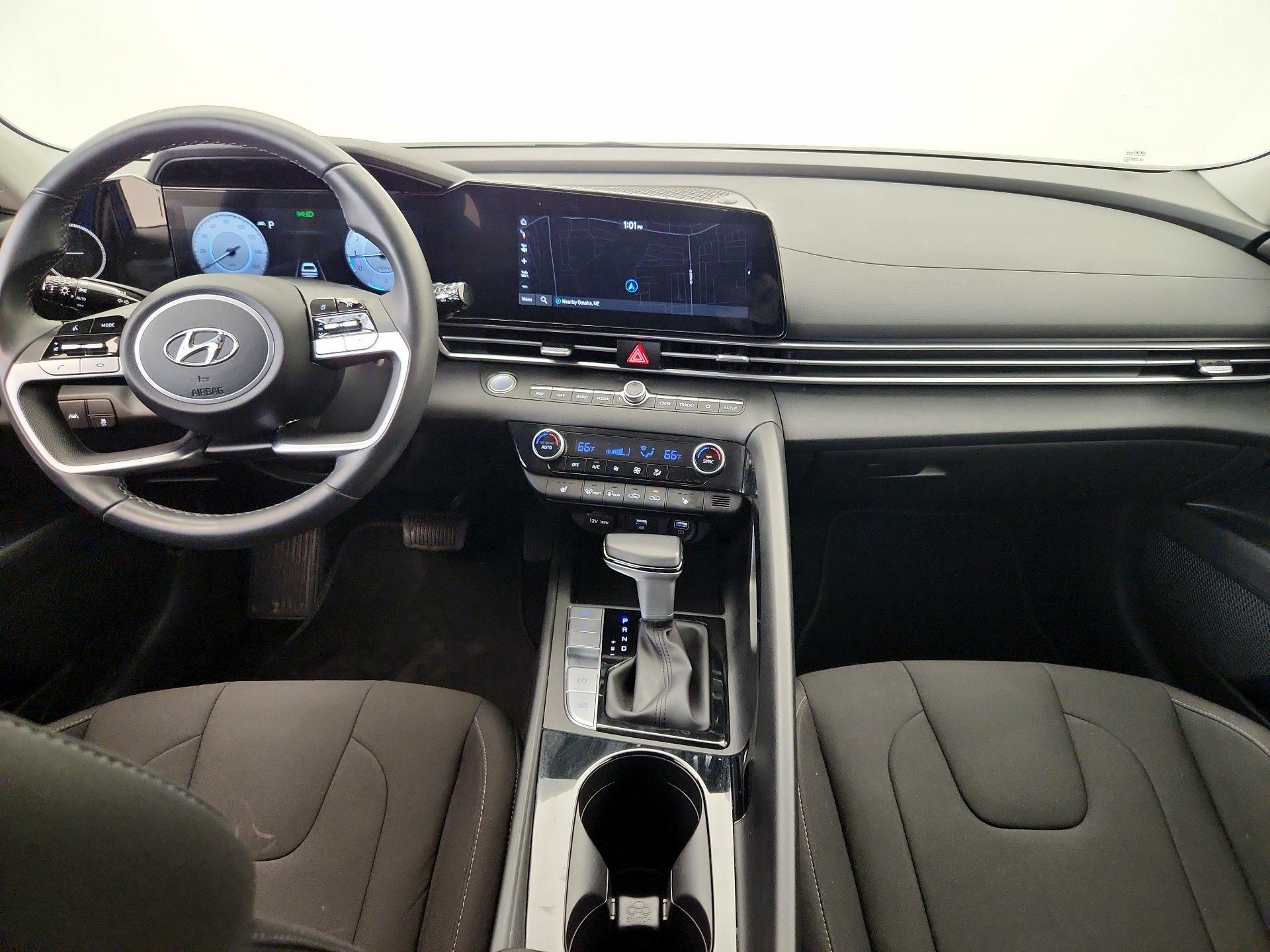 Thumbnail: 2023 Hyundai Elantra - 9