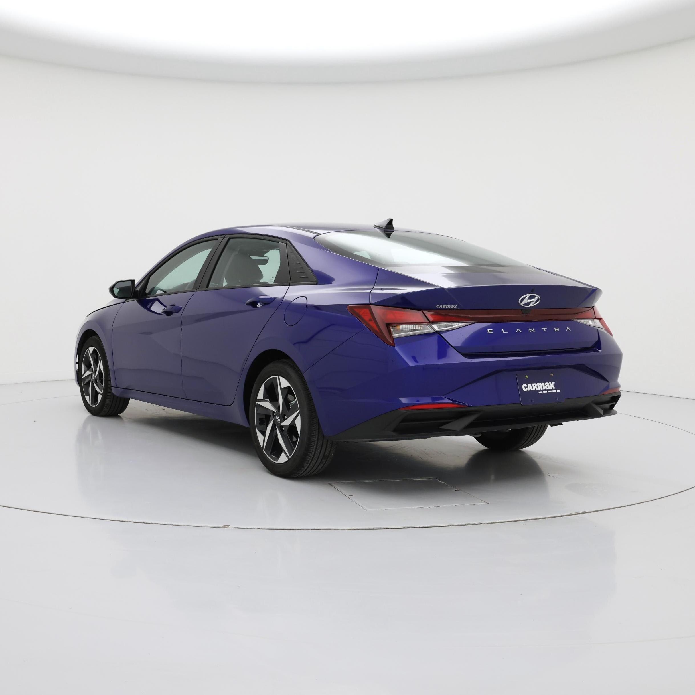 Thumbnail: 2023 Hyundai Elantra - 2