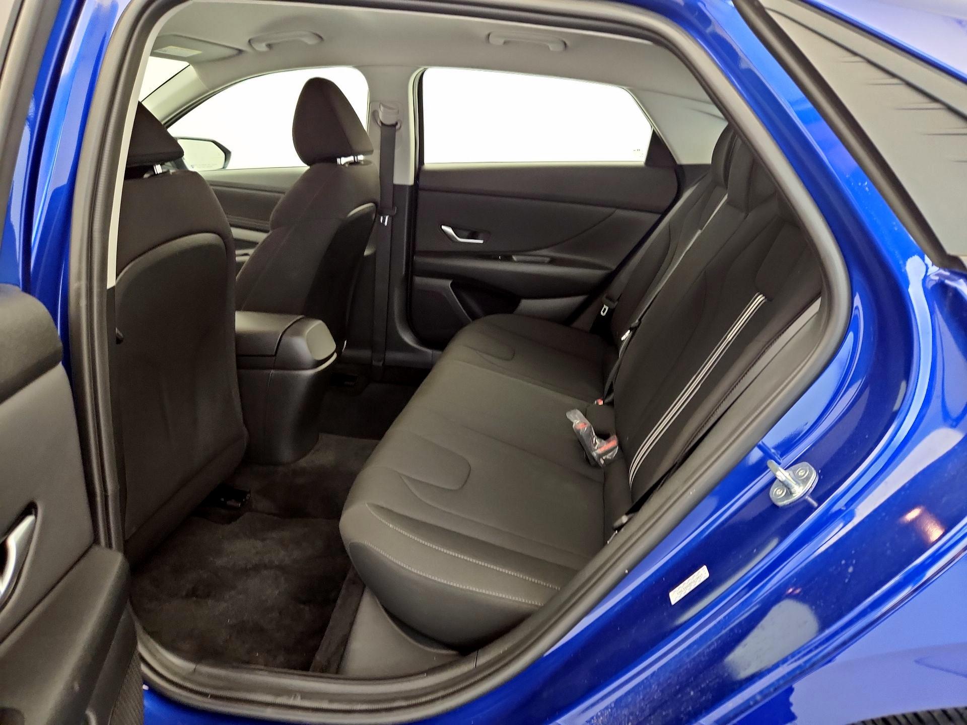 Thumbnail: 2023 Hyundai Elantra - 20