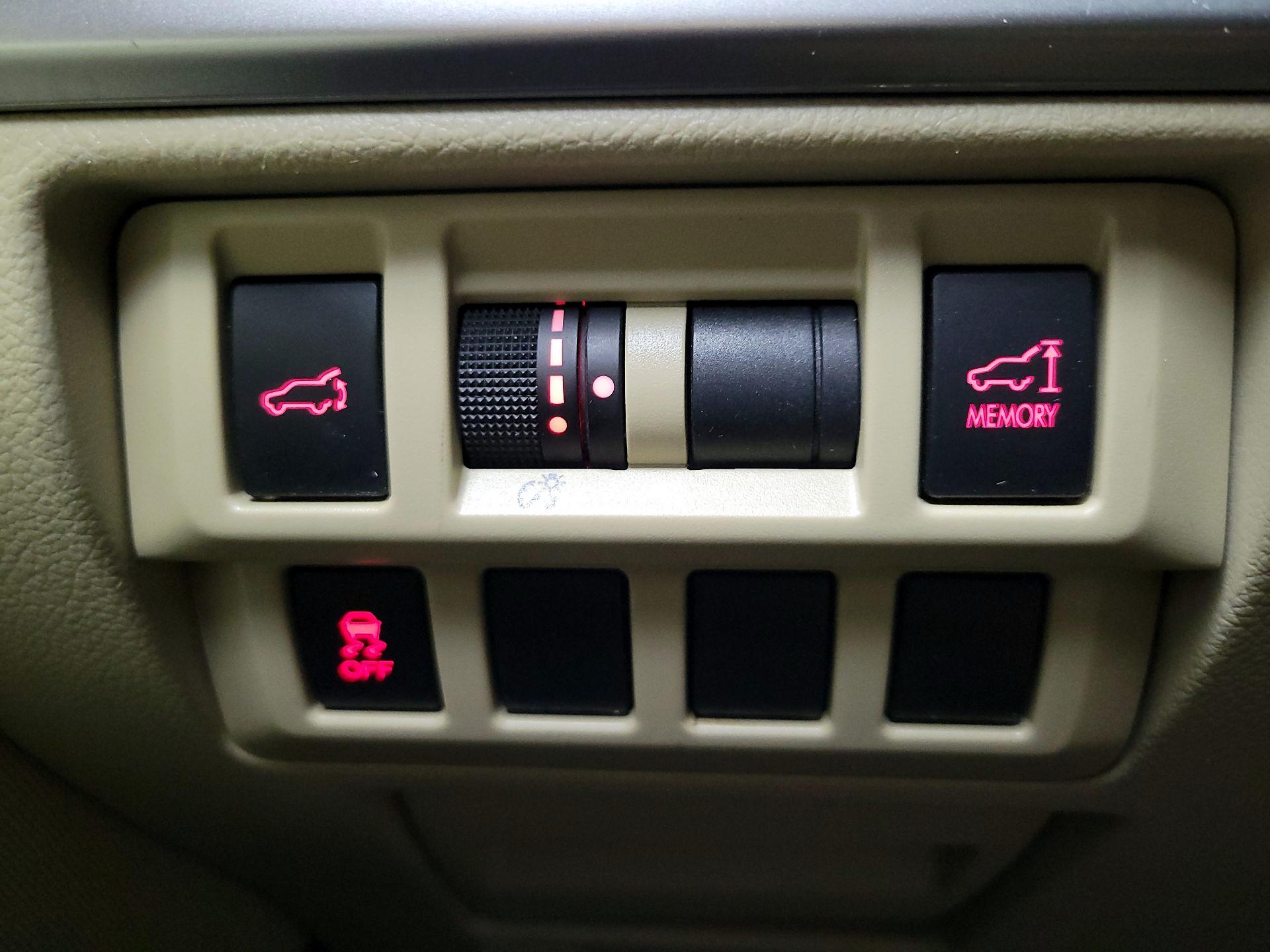 Thumbnail: 2016 Subaru Outback - 13