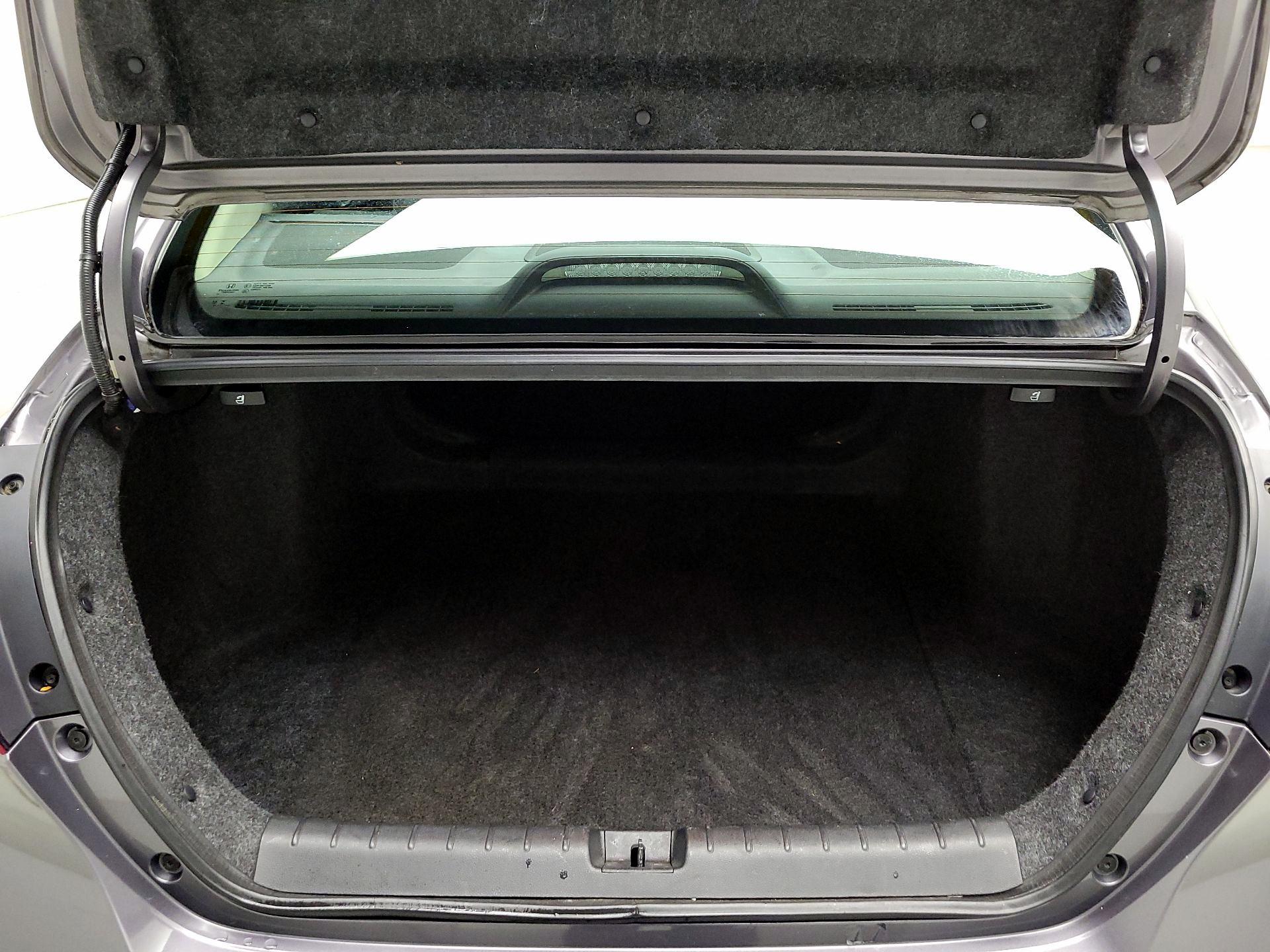 Thumbnail: 2020 Honda Insight - 19