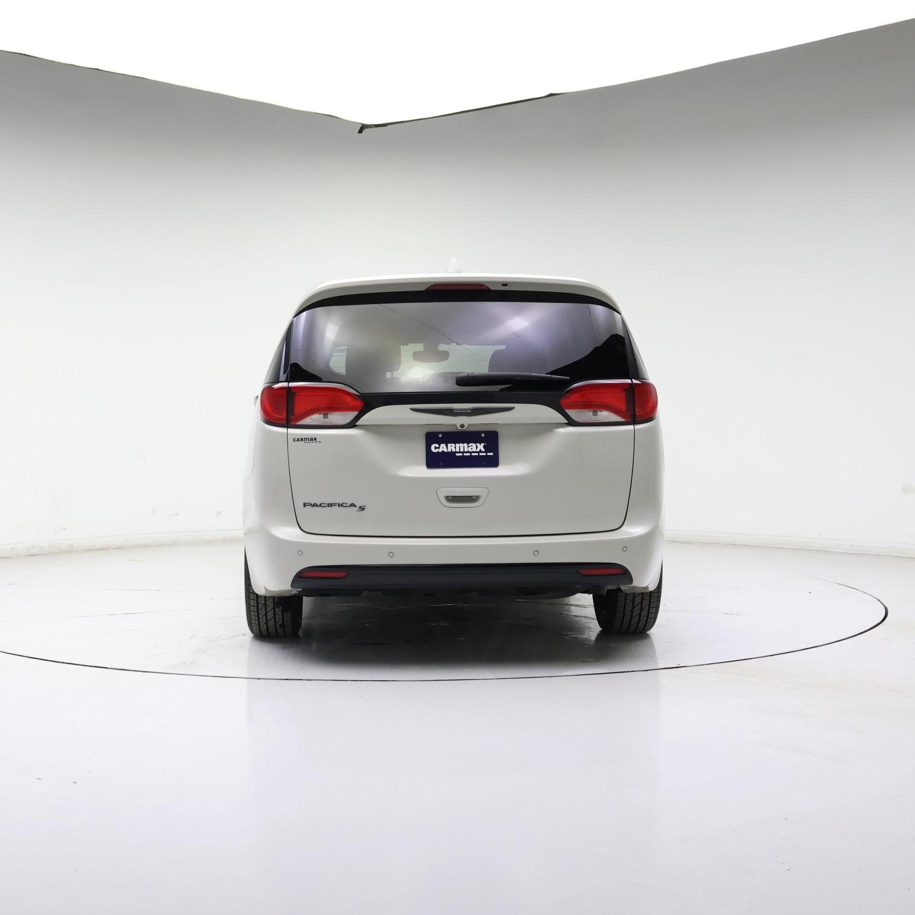 Thumbnail: 2020 Chrysler Pacifica - 6