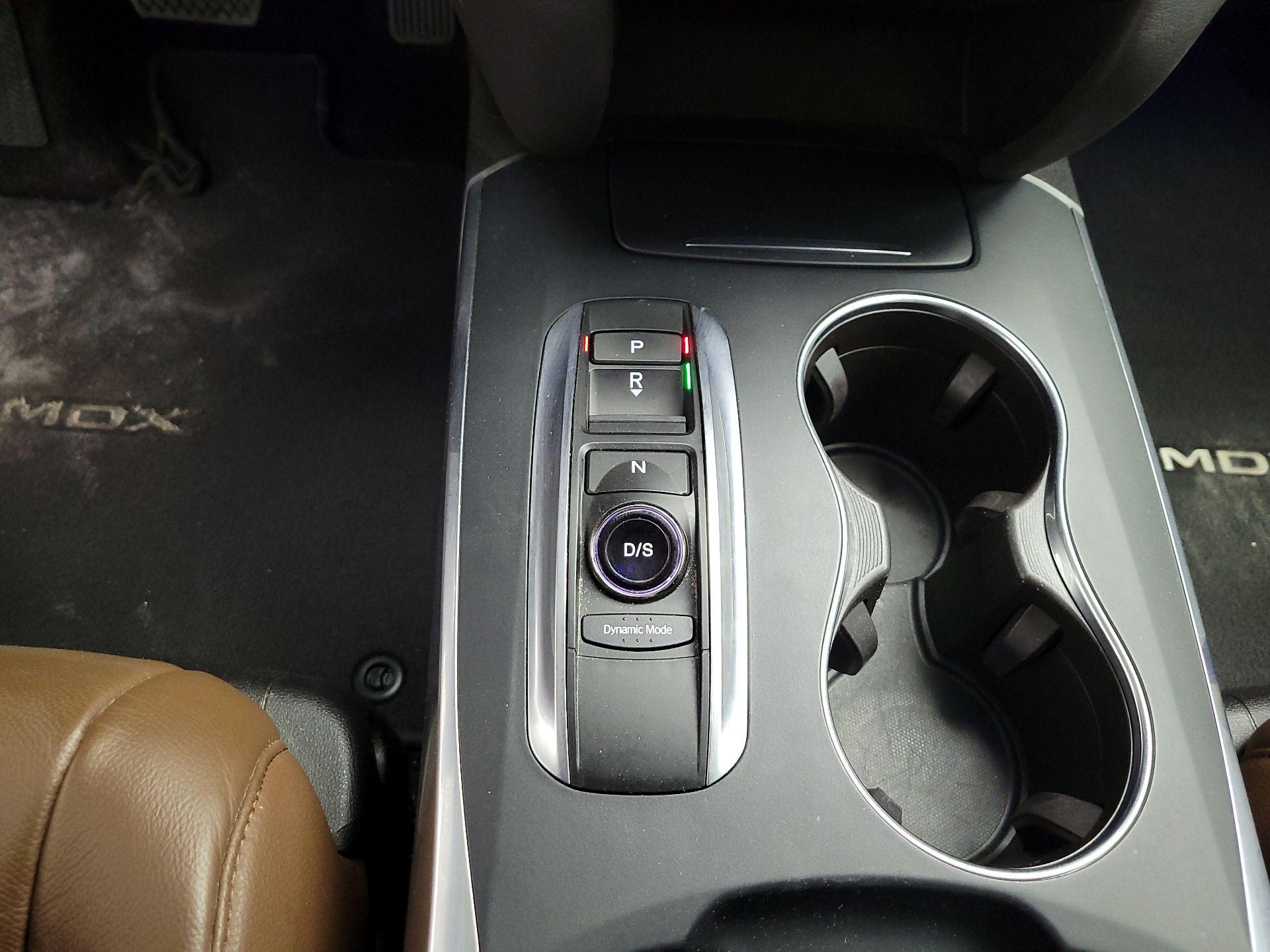 Thumbnail: 2017 Acura MDX - 17