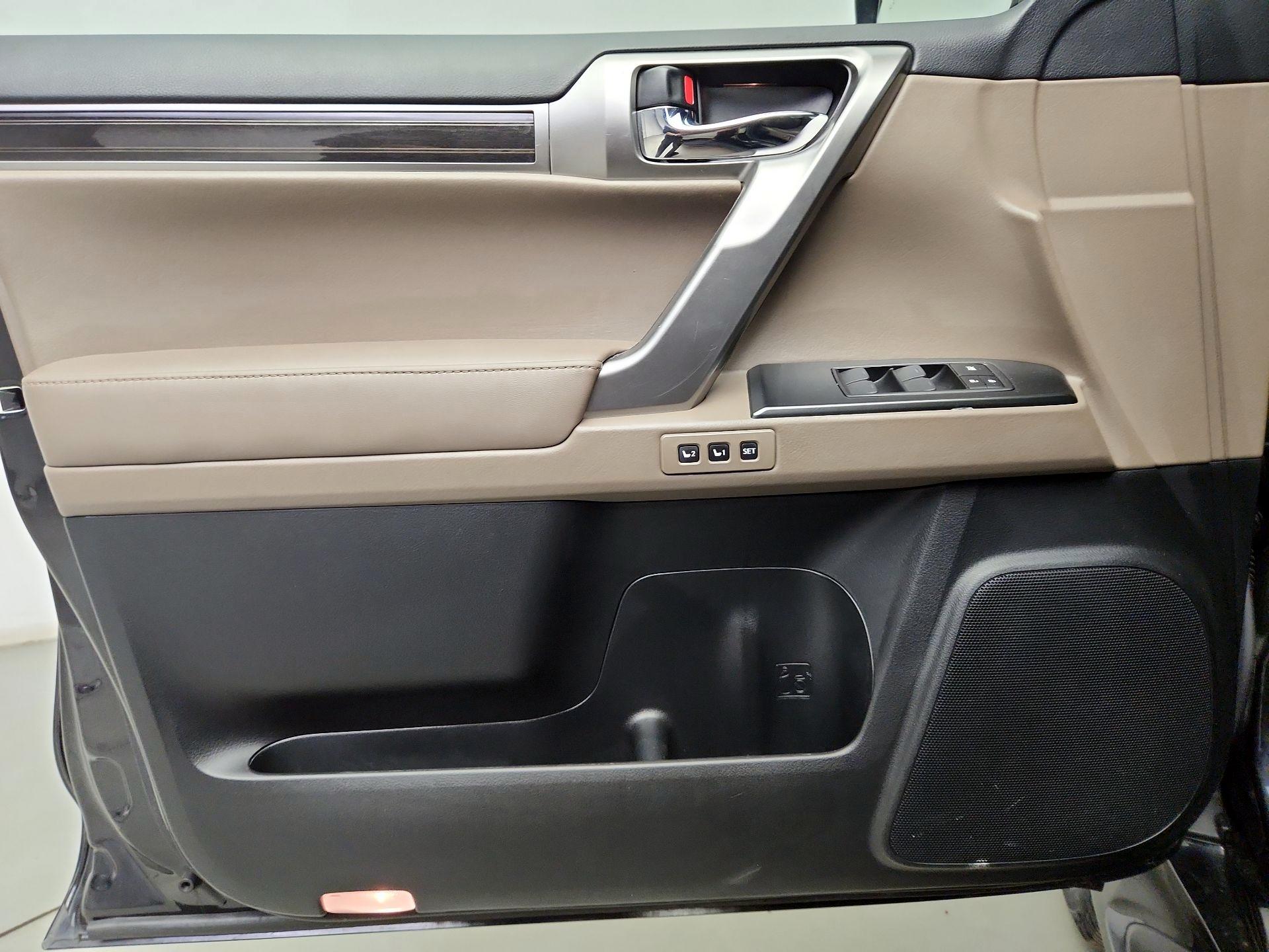 Thumbnail: 2023 Lexus GX - 12