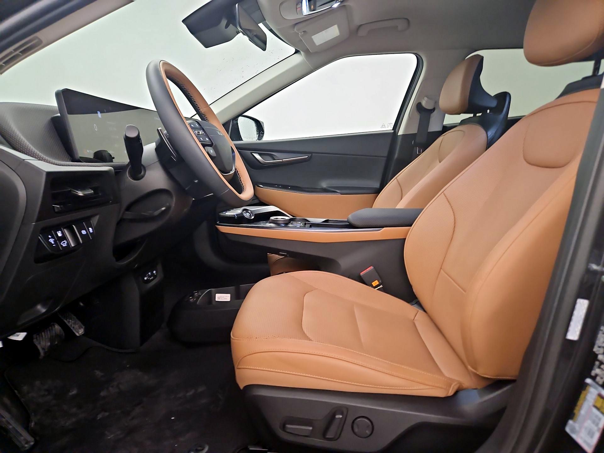 Thumbnail: 2025 Kia EV6 - 11