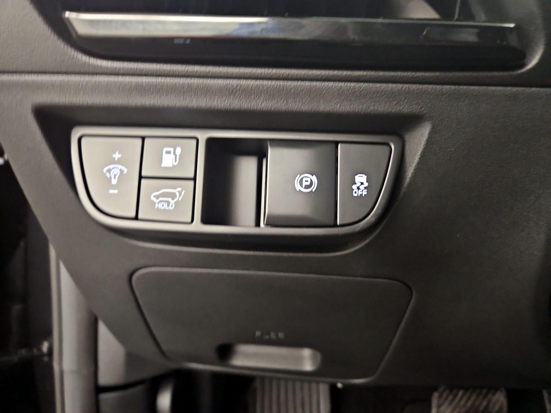 Thumbnail: 2025 Kia EV6 - 13