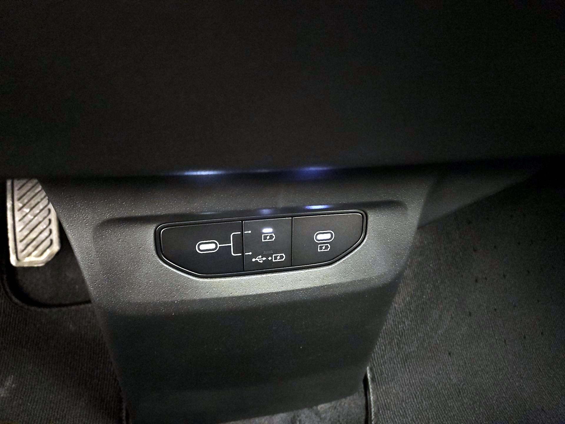 Thumbnail: 2025 Kia EV6 - 19