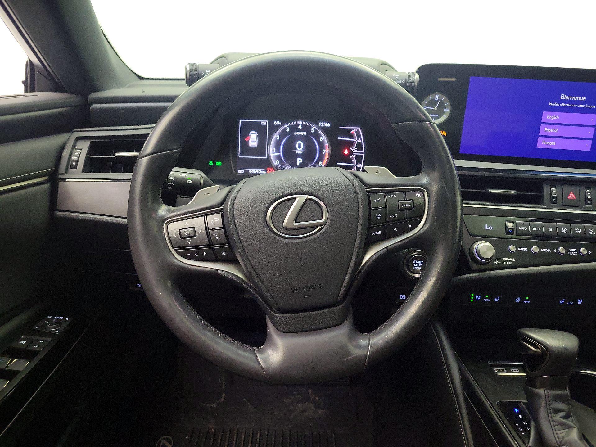 Thumbnail: 2023 Lexus ES - 10