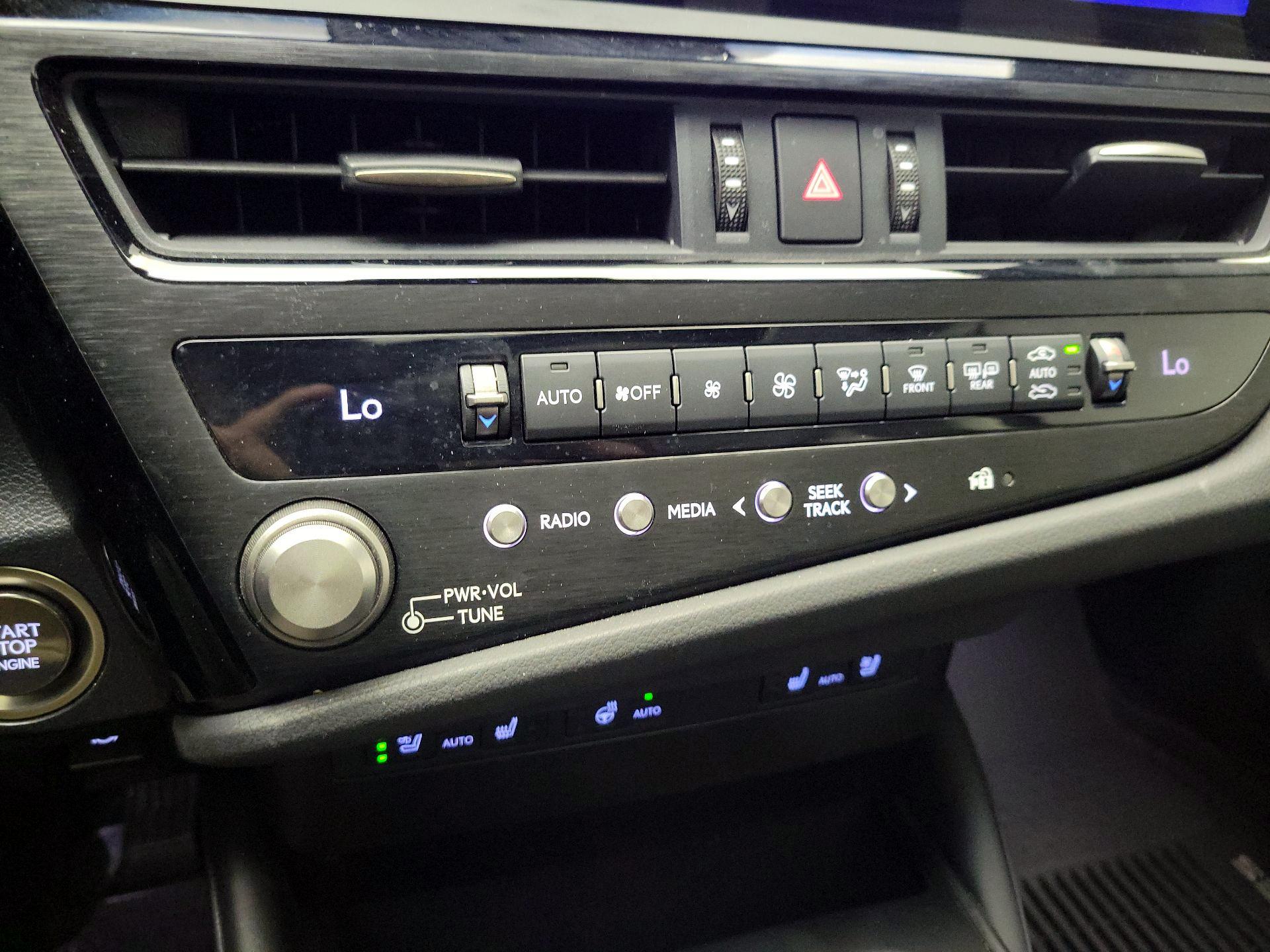 Thumbnail: 2023 Lexus ES - 15