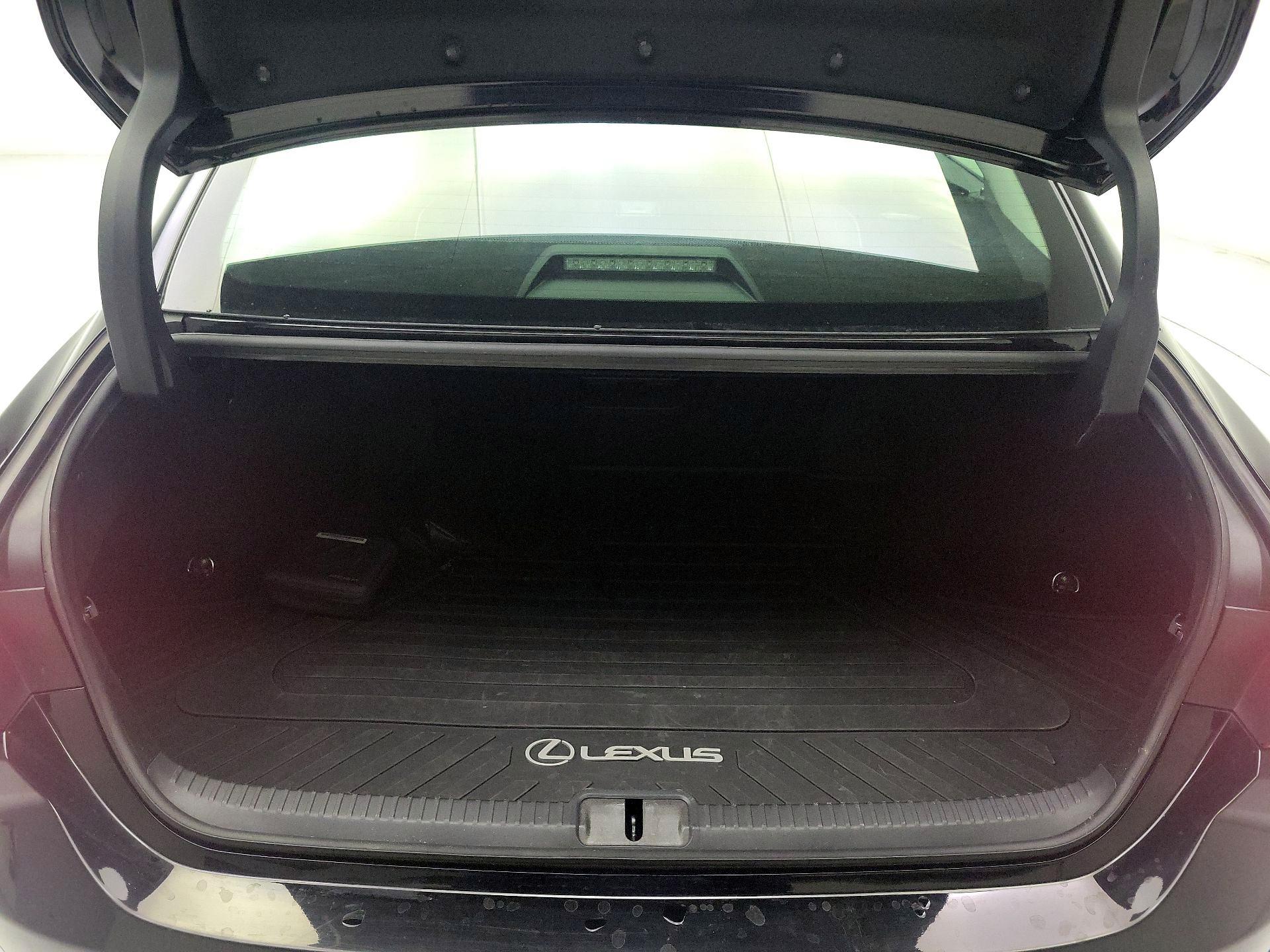 Thumbnail: 2023 Lexus ES - 20