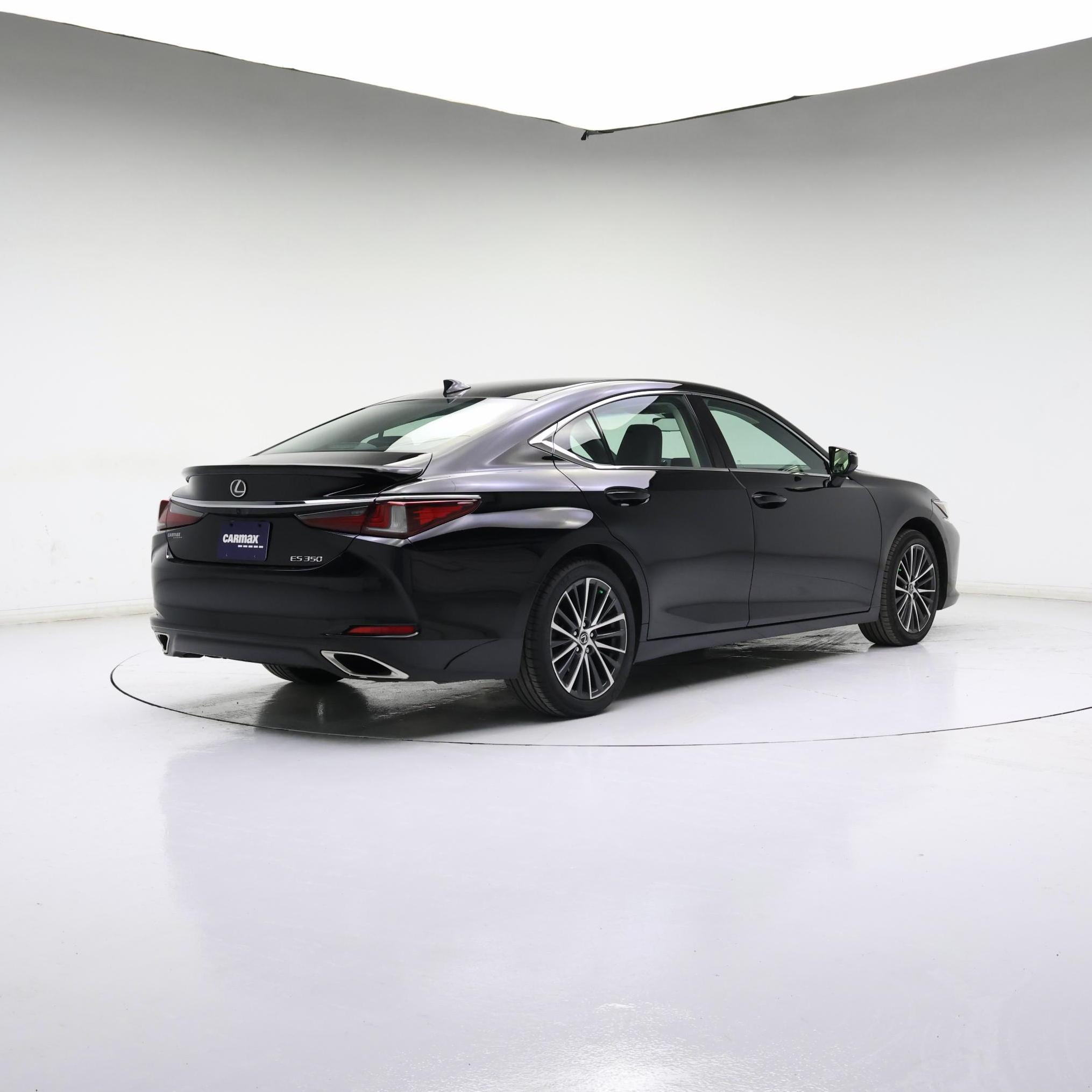 Thumbnail: 2023 Lexus ES - 8