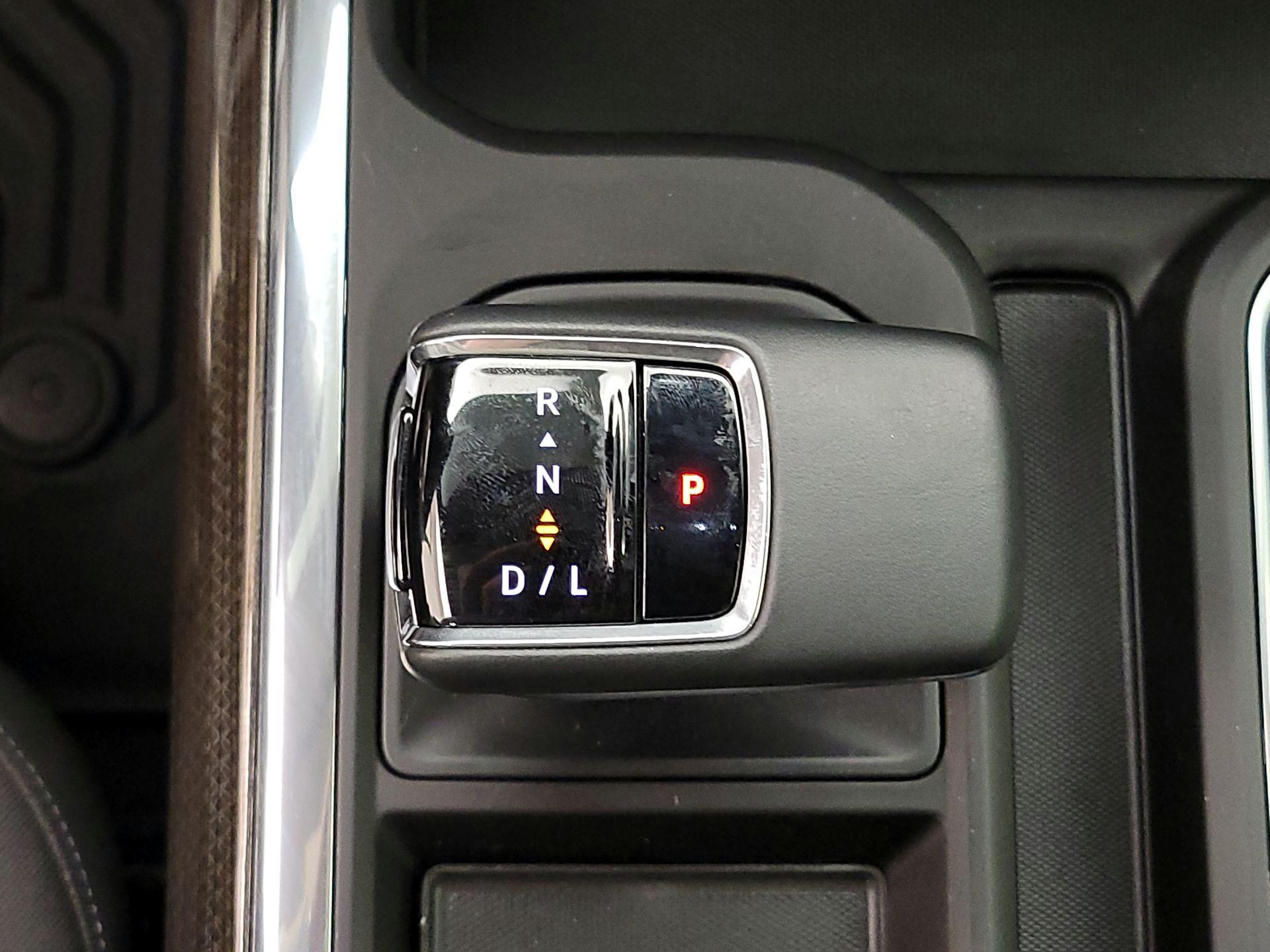 Thumbnail: 2024 Chevrolet Silverado 1500 - 17