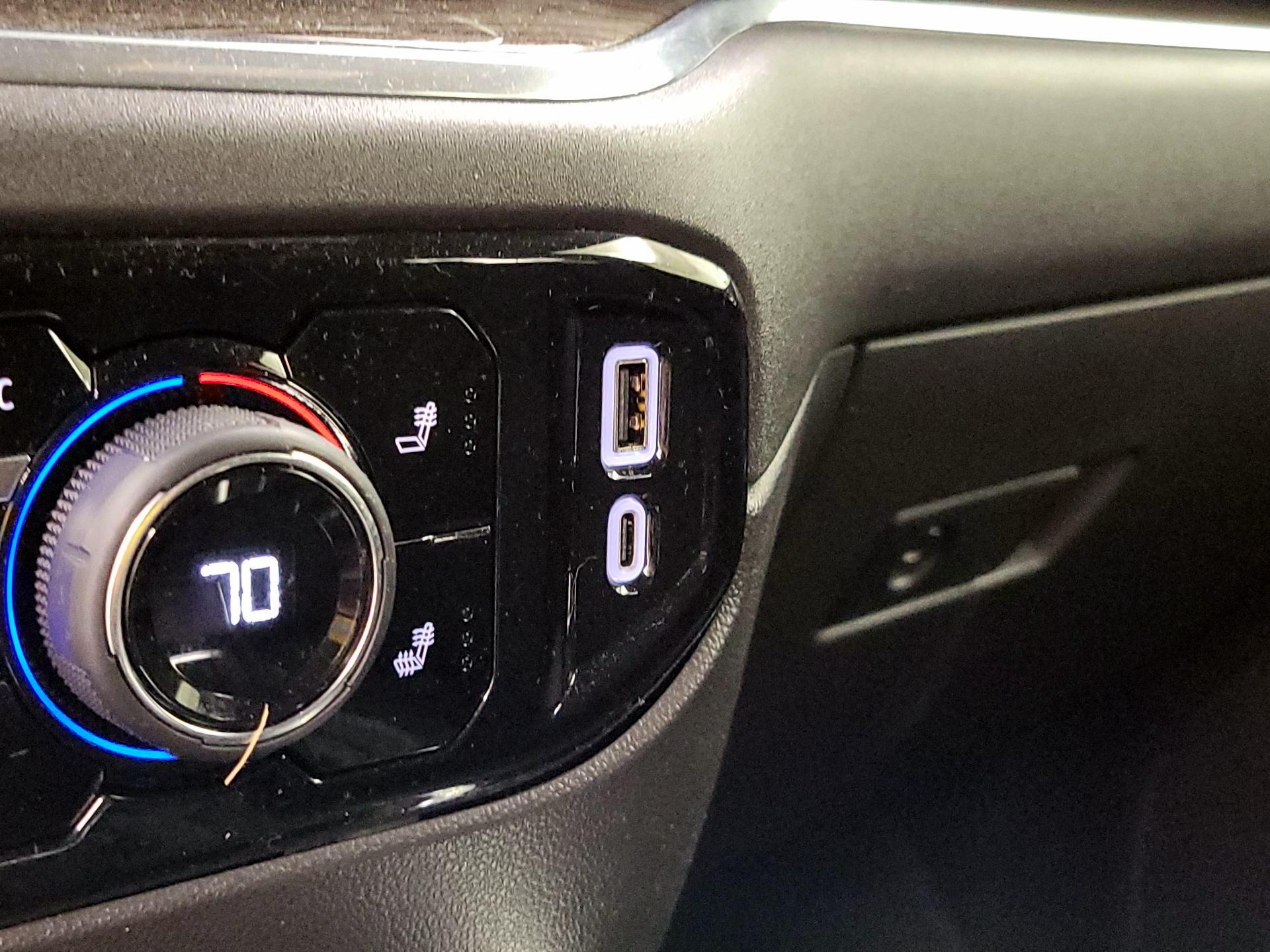 Thumbnail: 2024 Chevrolet Silverado 1500 - 18