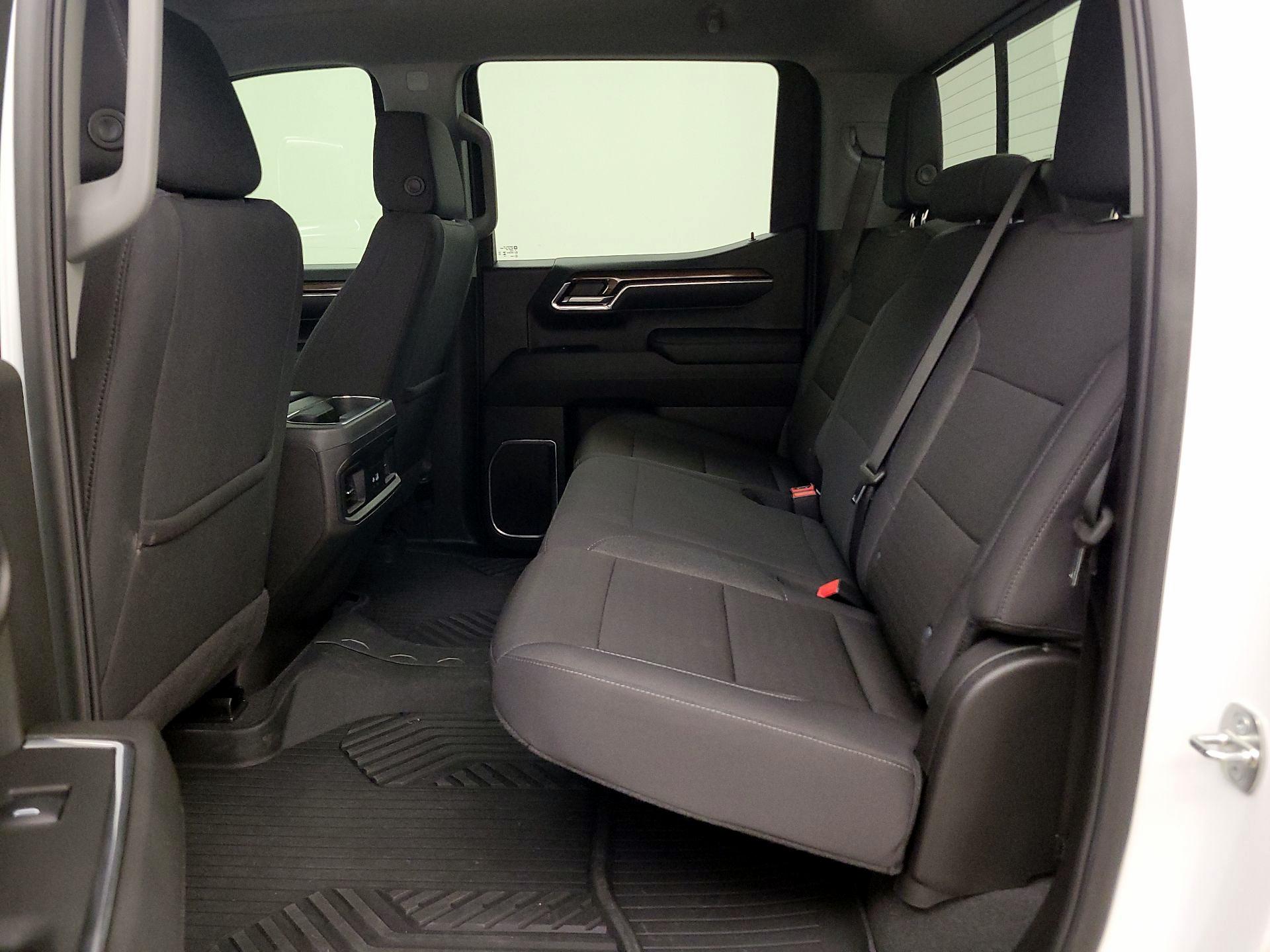 Thumbnail: 2024 Chevrolet Silverado 1500 - 19