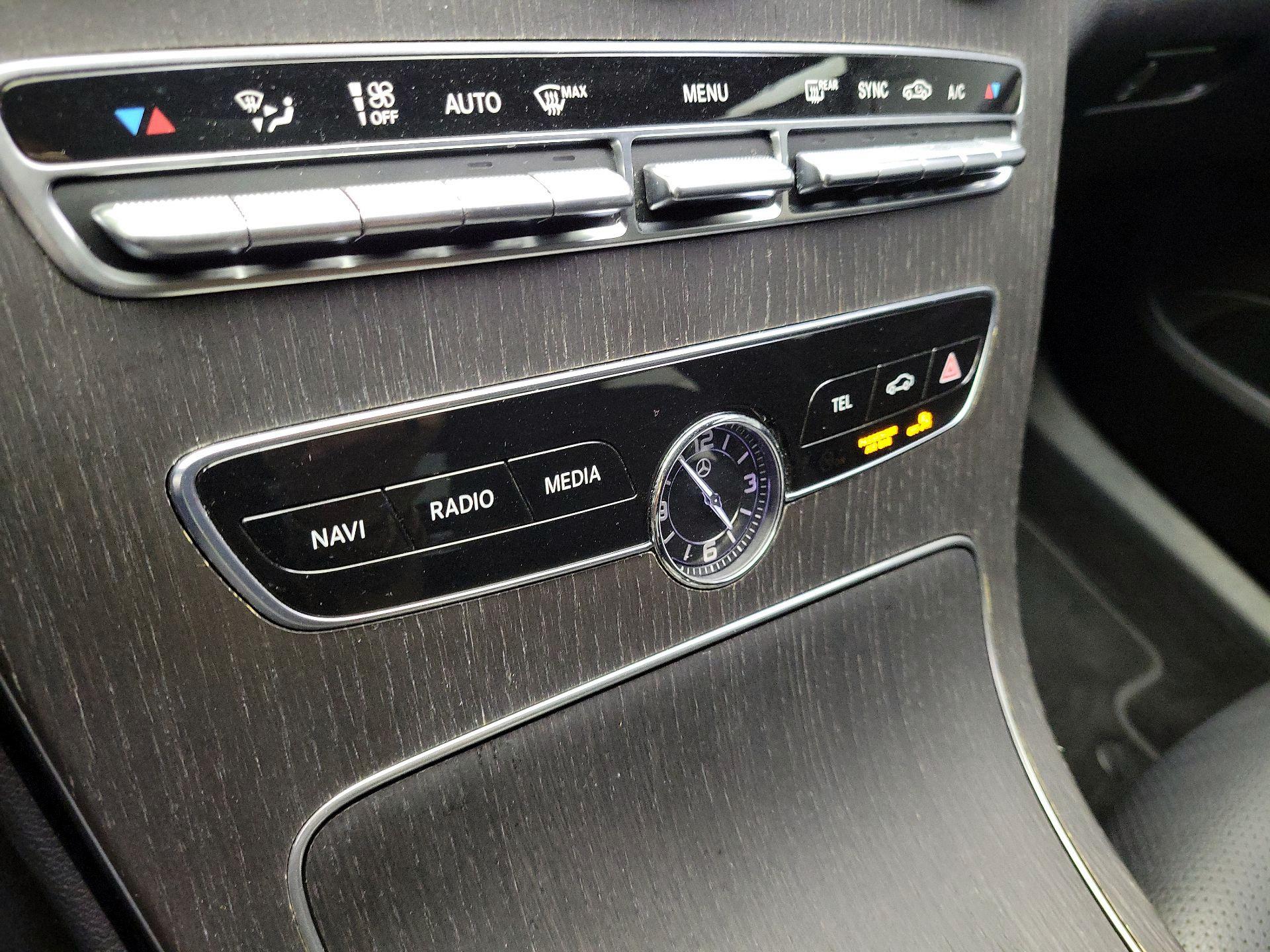 Thumbnail: 2021 Mercedes-Benz C-Class - 17