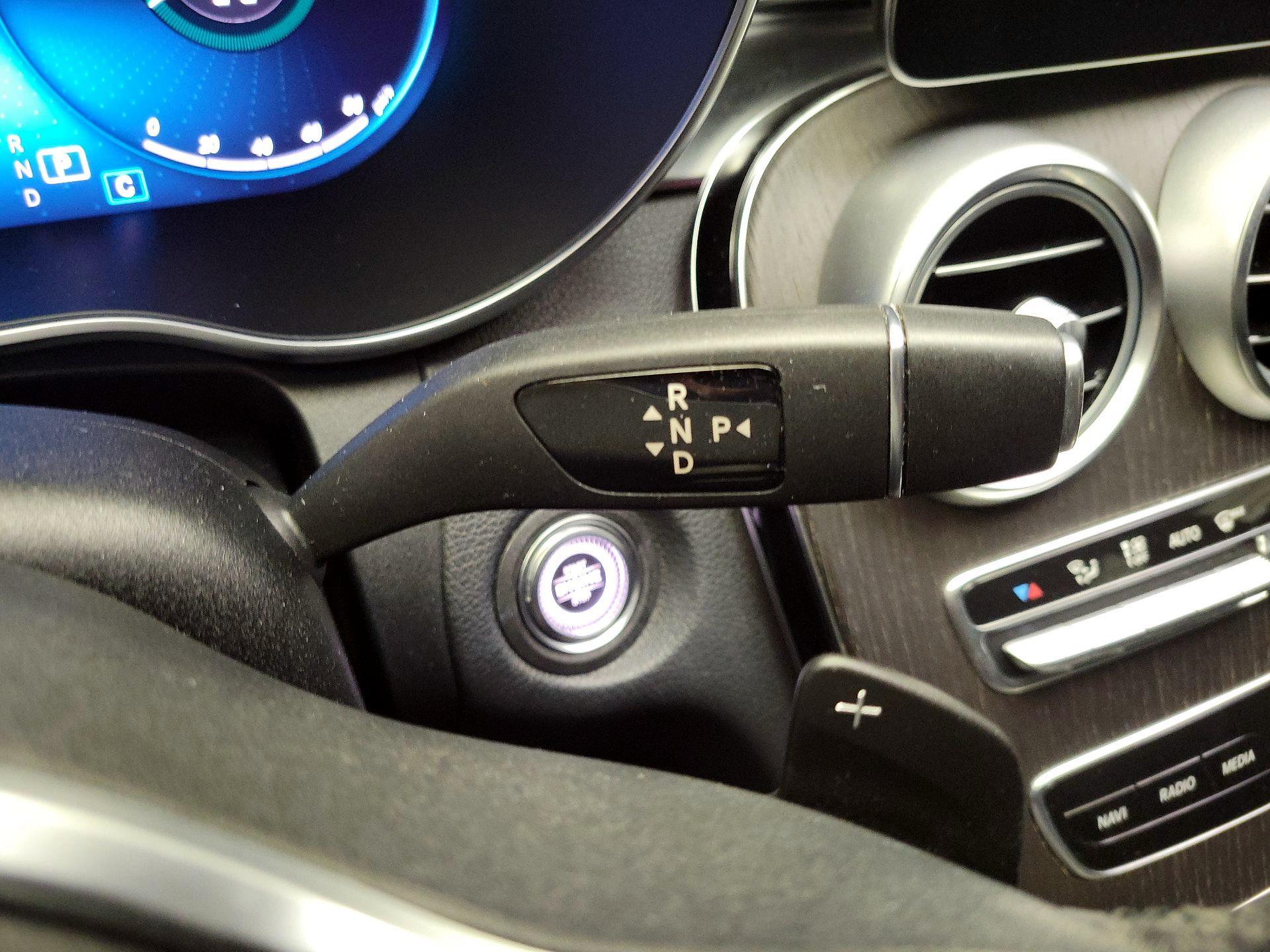 Thumbnail: 2021 Mercedes-Benz C-Class - 18