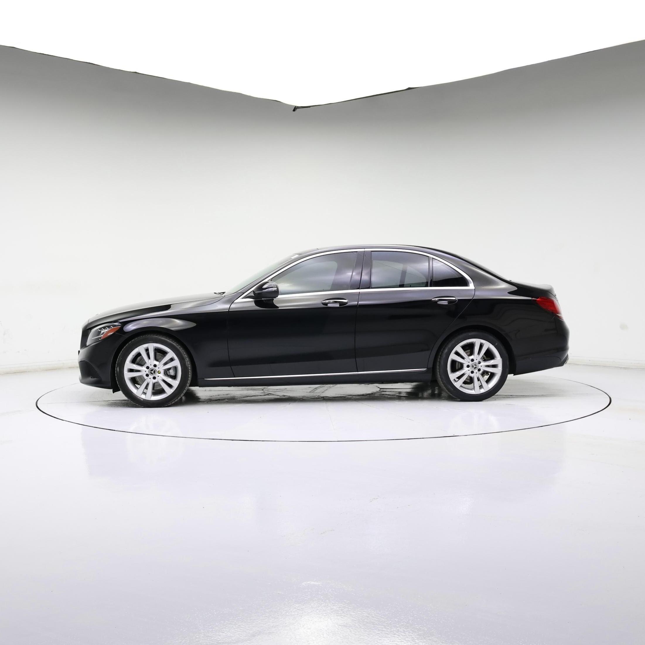 Thumbnail: 2021 Mercedes-Benz C-Class - 3