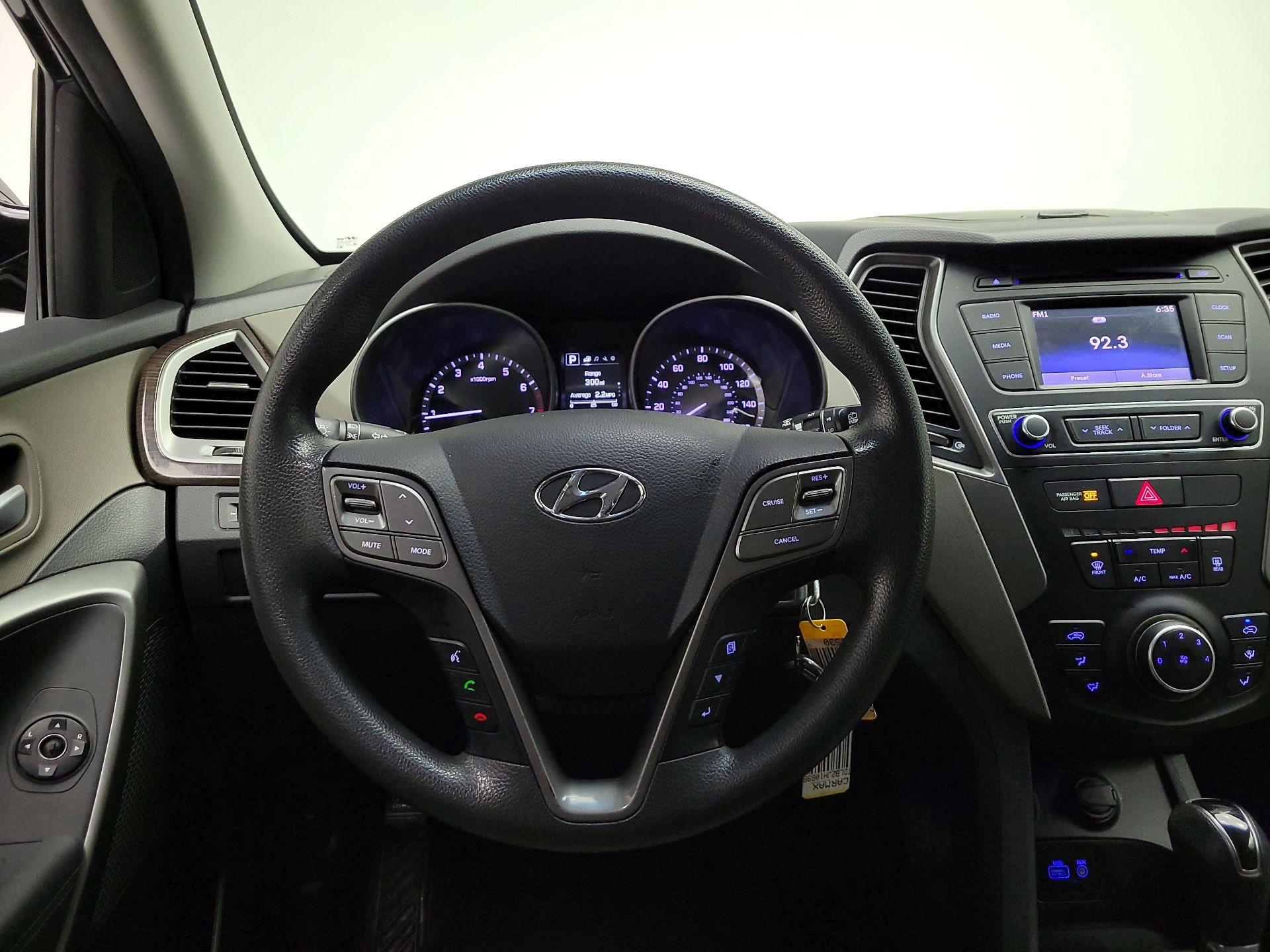 Thumbnail: 2018 Hyundai Santa Fe - 10