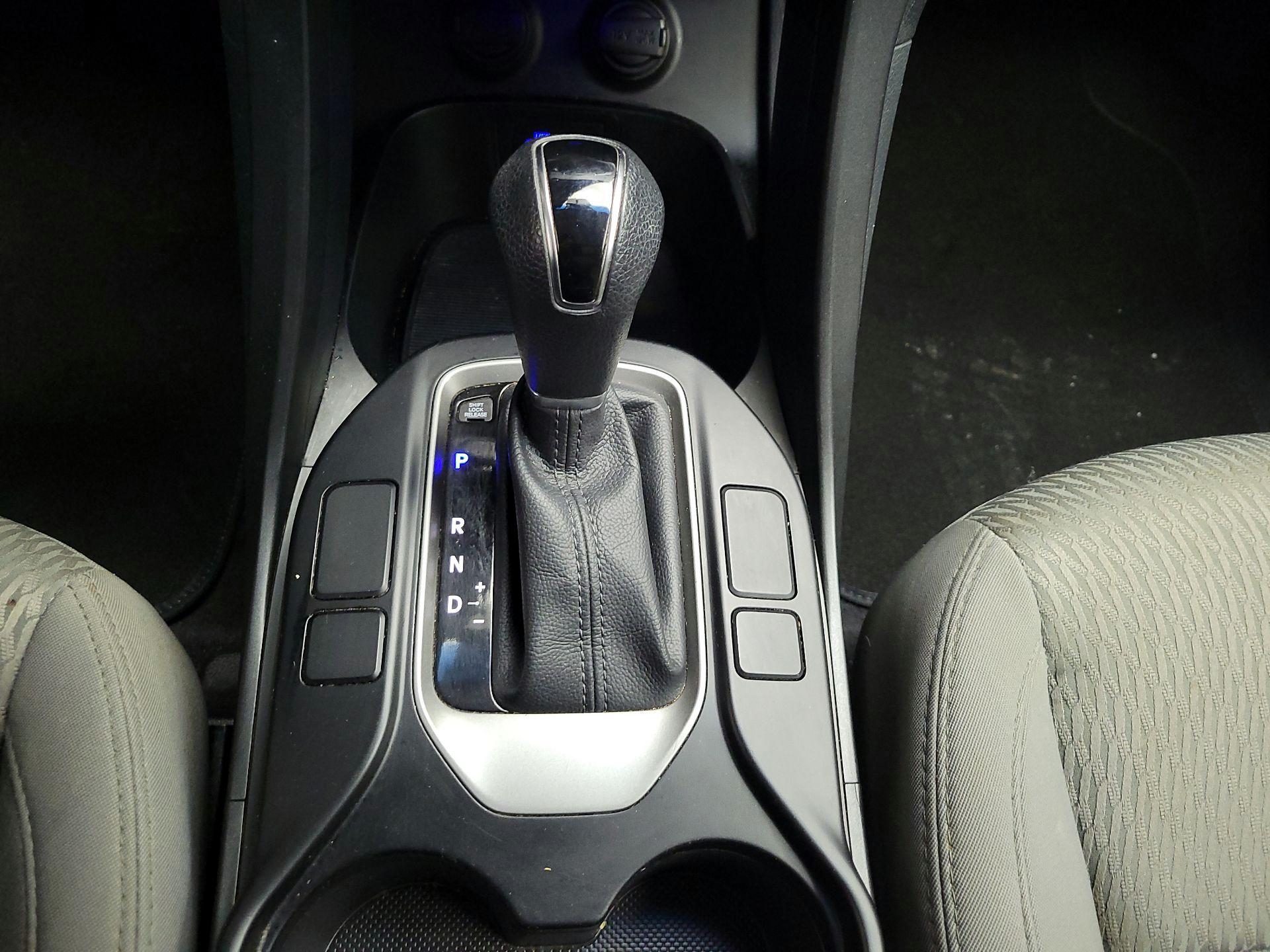 Thumbnail: 2018 Hyundai Santa Fe - 17