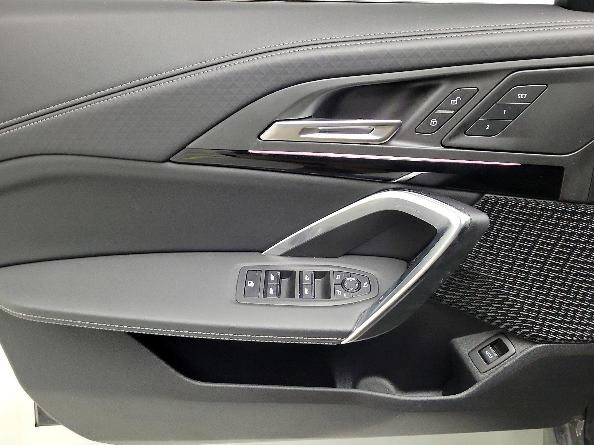 Thumbnail: 2025 BMW X2 - 12