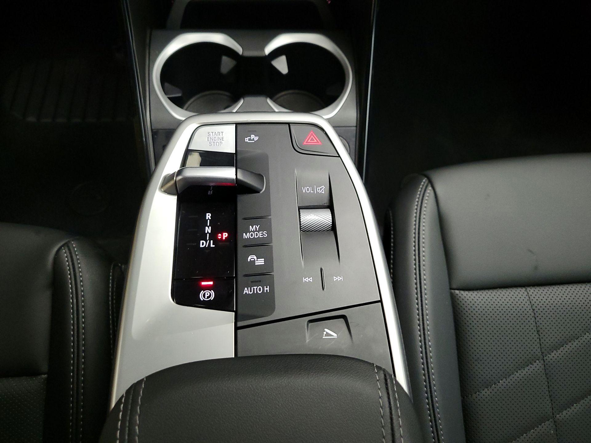 Thumbnail: 2025 BMW X2 - 16