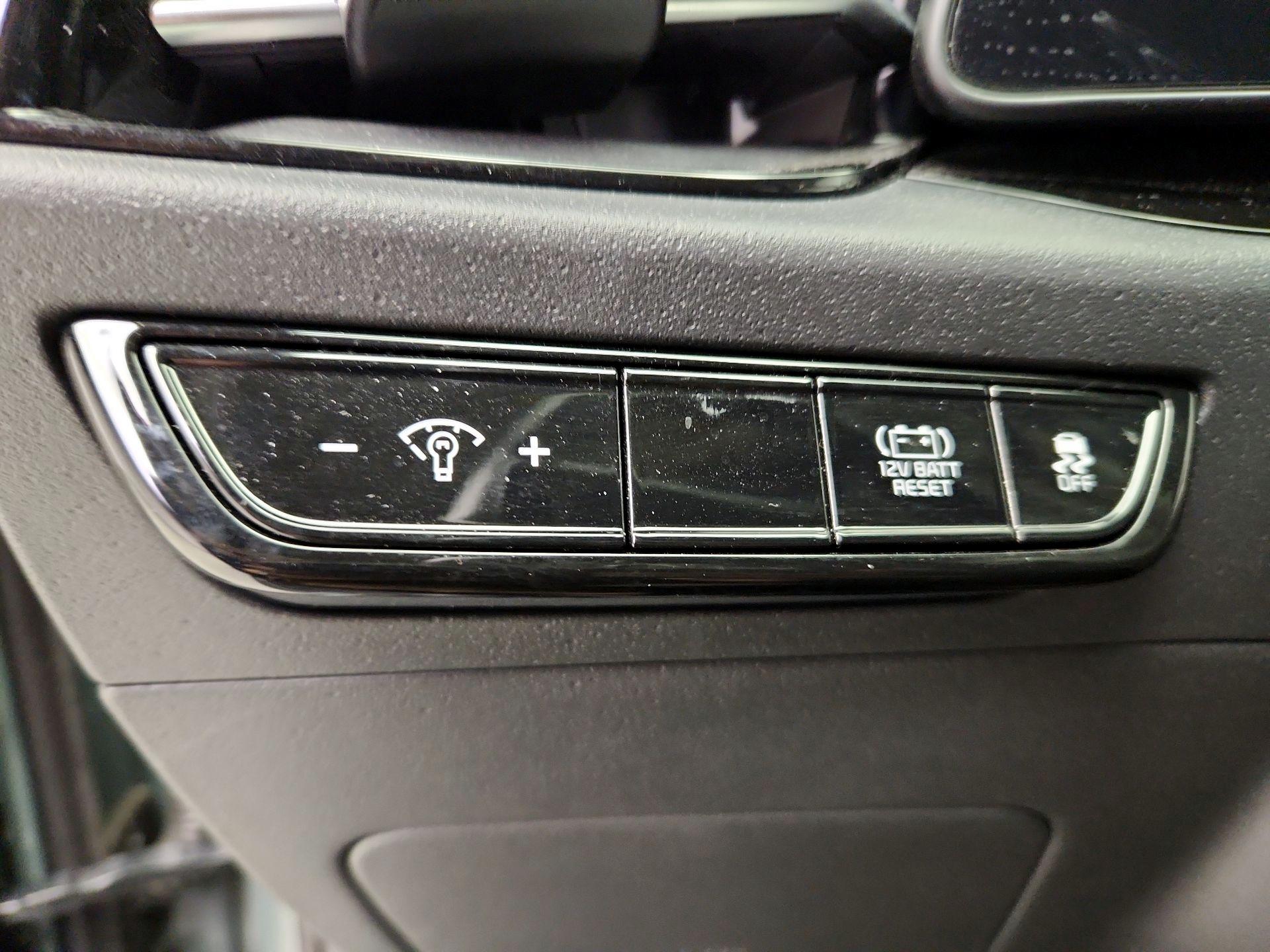 Thumbnail: 2024 Kia Niro - 13