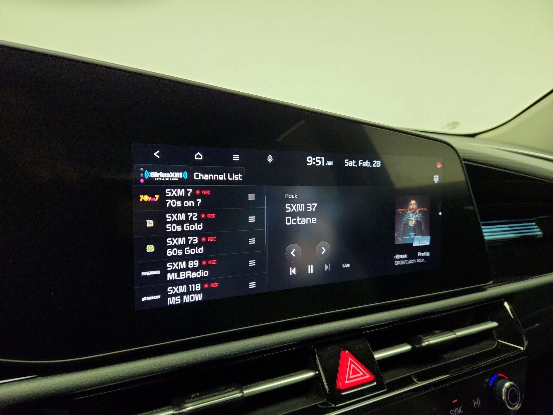 Thumbnail: 2024 Kia Niro - 16