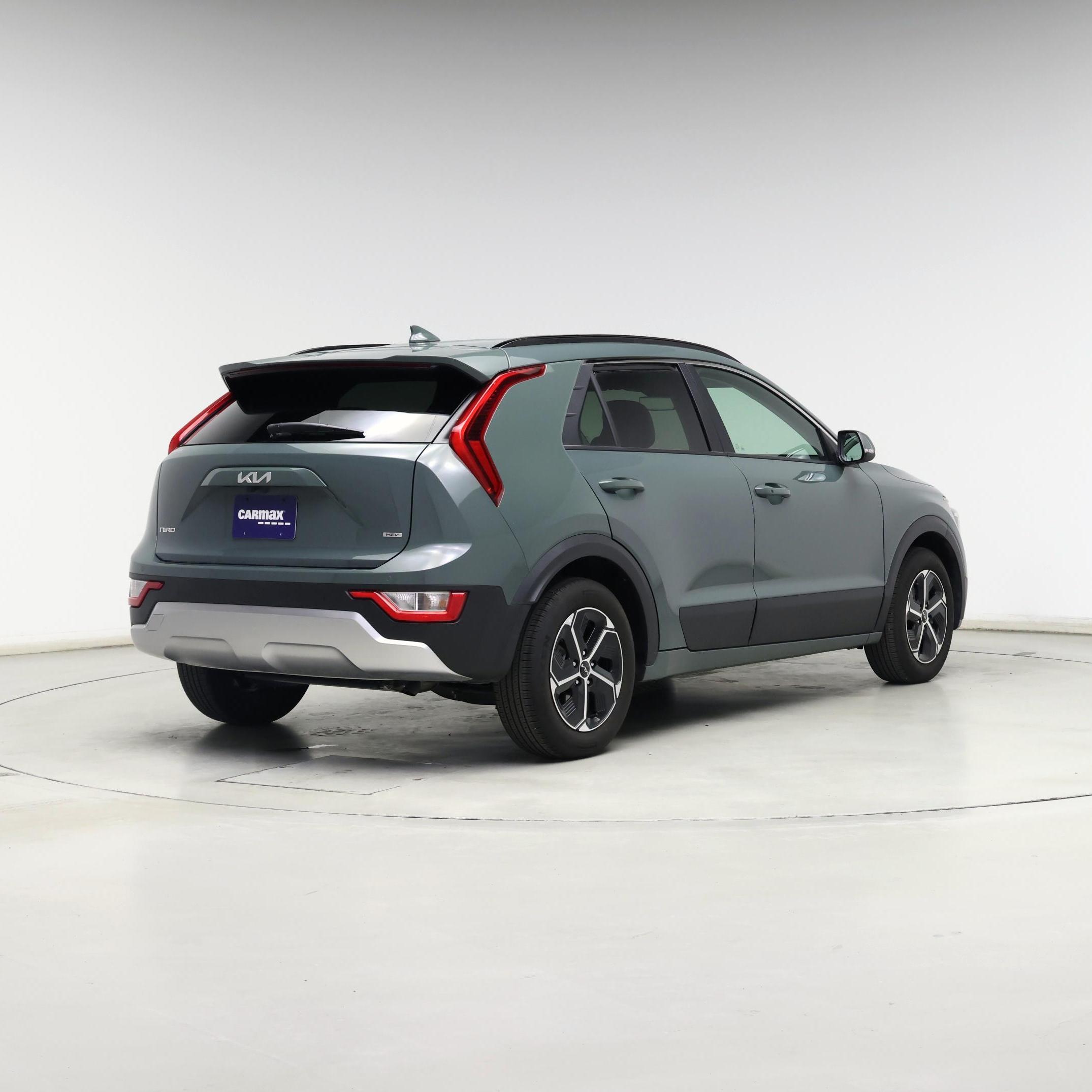 Thumbnail: 2024 Kia Niro - 8